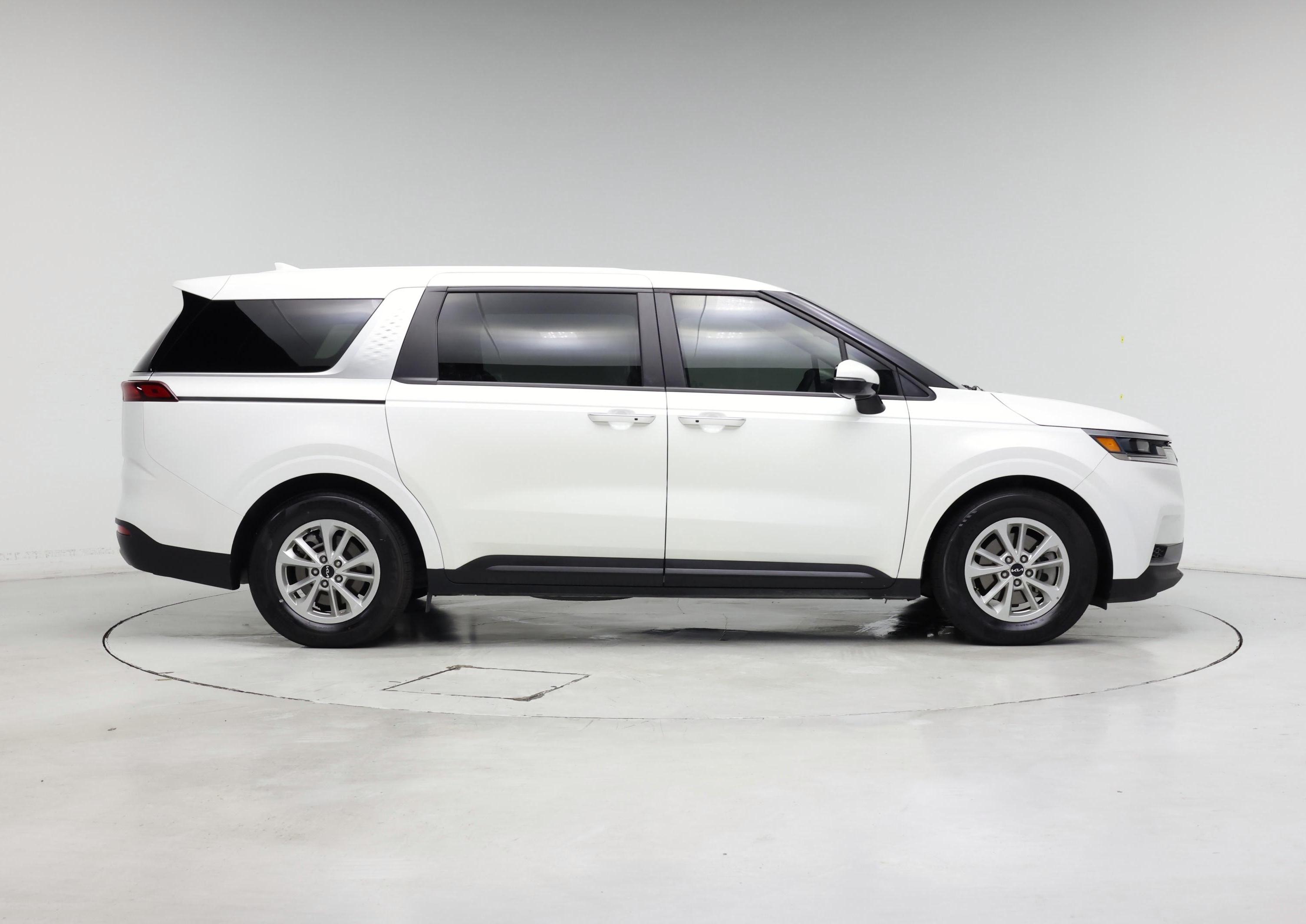 Thumbnail: 2024 Kia Carnival - 7