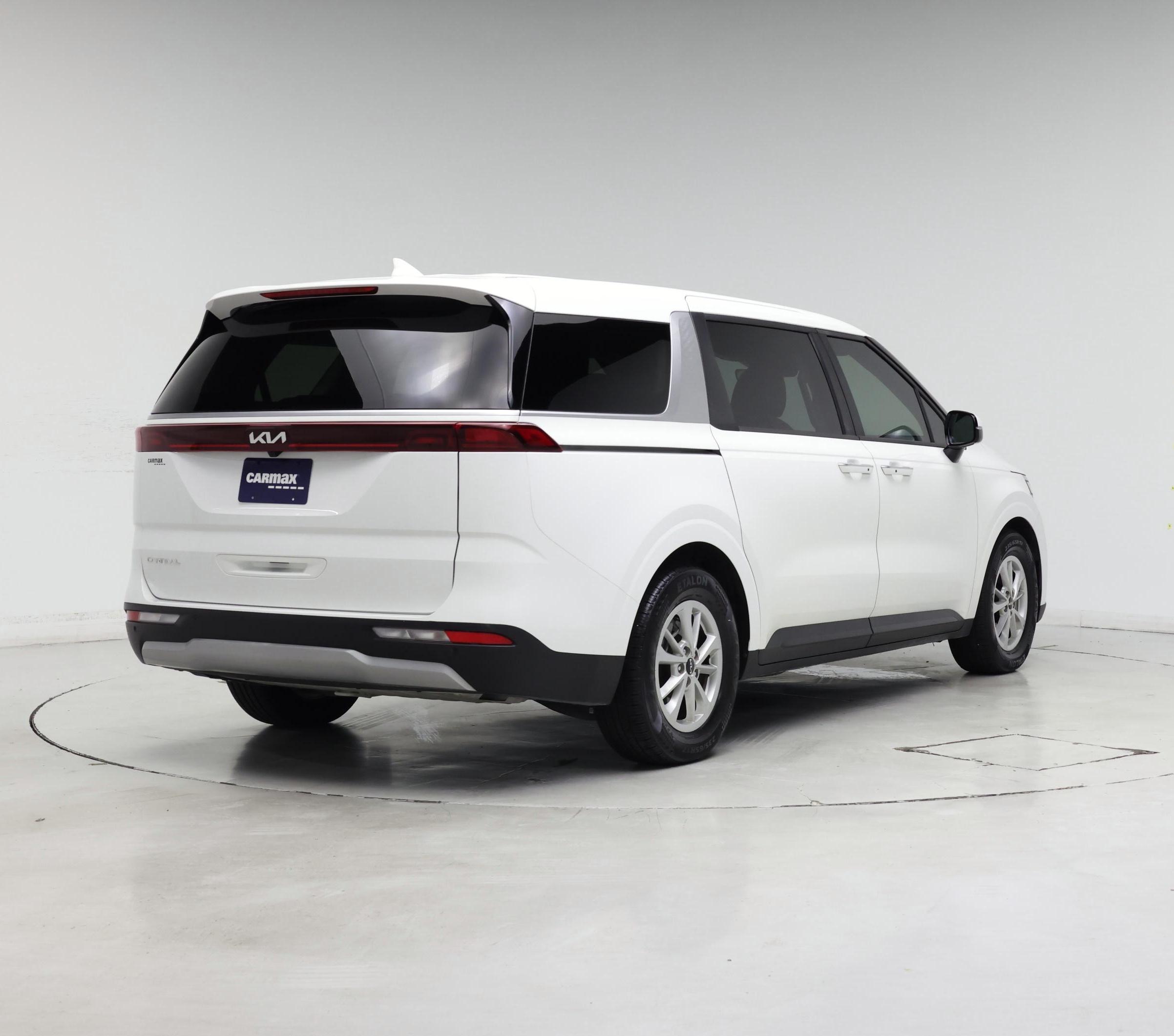 Thumbnail: 2024 Kia Carnival - 8