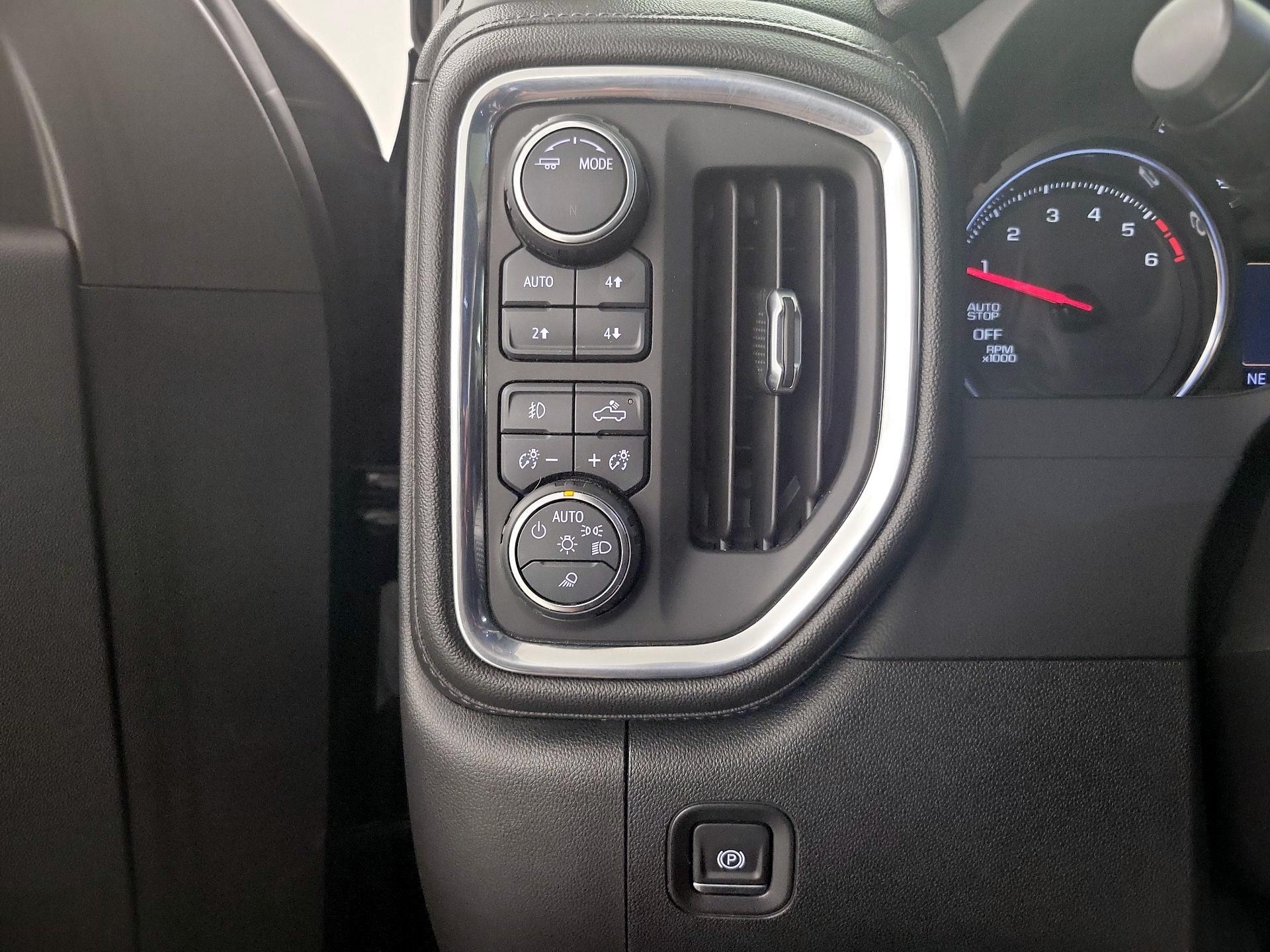Thumbnail: 2021 Chevrolet Silverado 1500 - 13