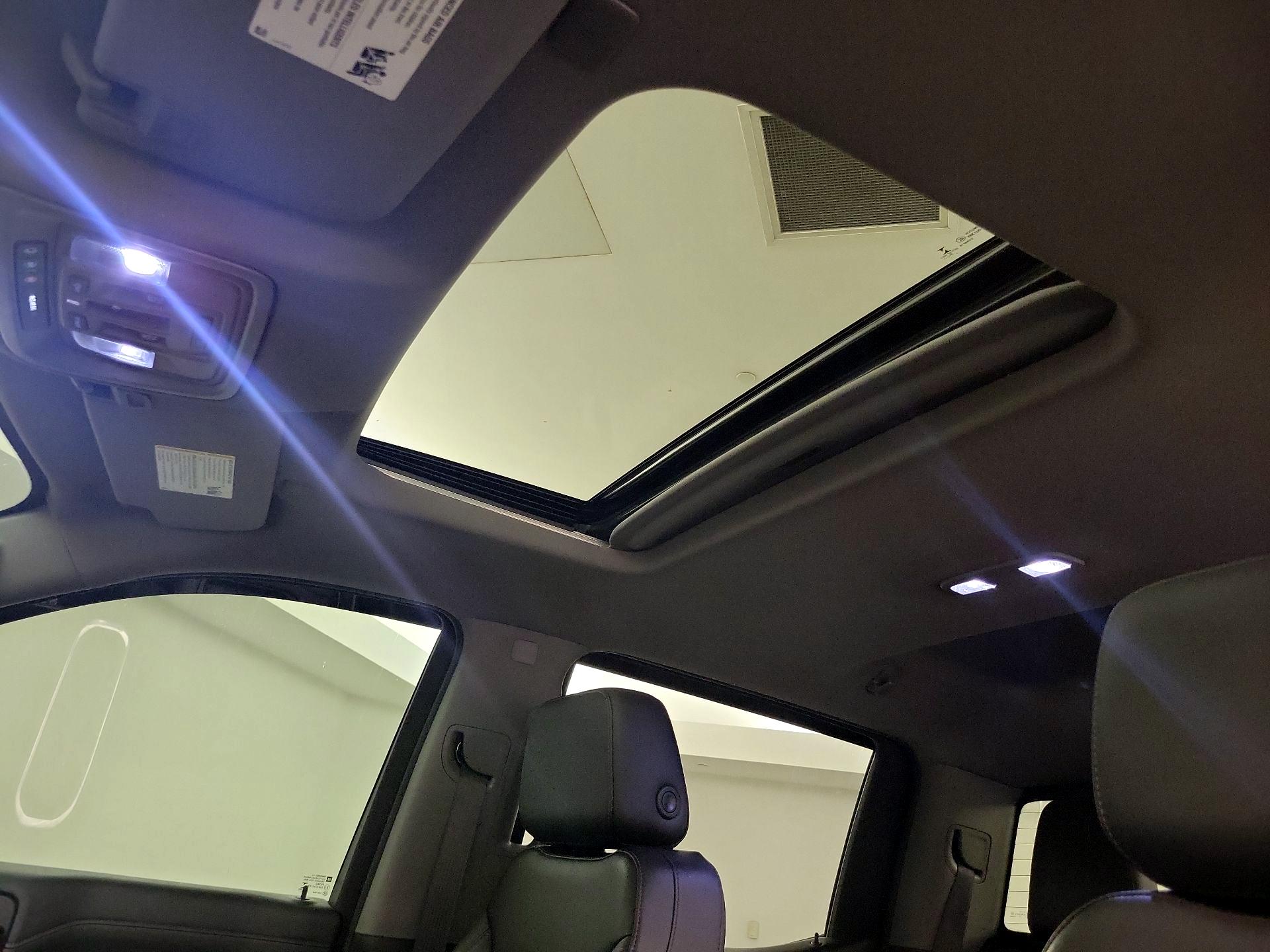 Thumbnail: 2021 Chevrolet Silverado 1500 - 19