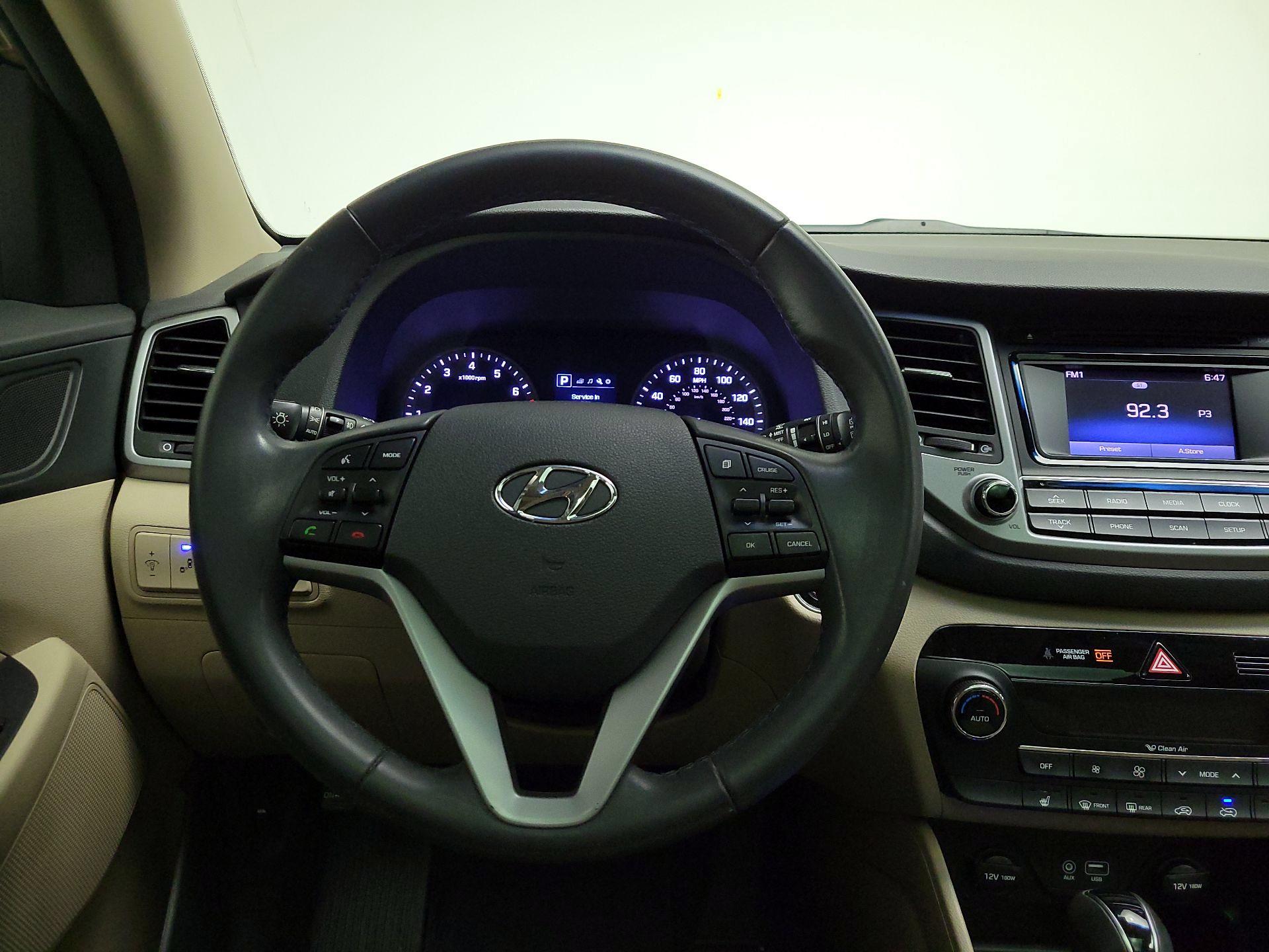 Thumbnail: 2017 Hyundai Tucson - 10