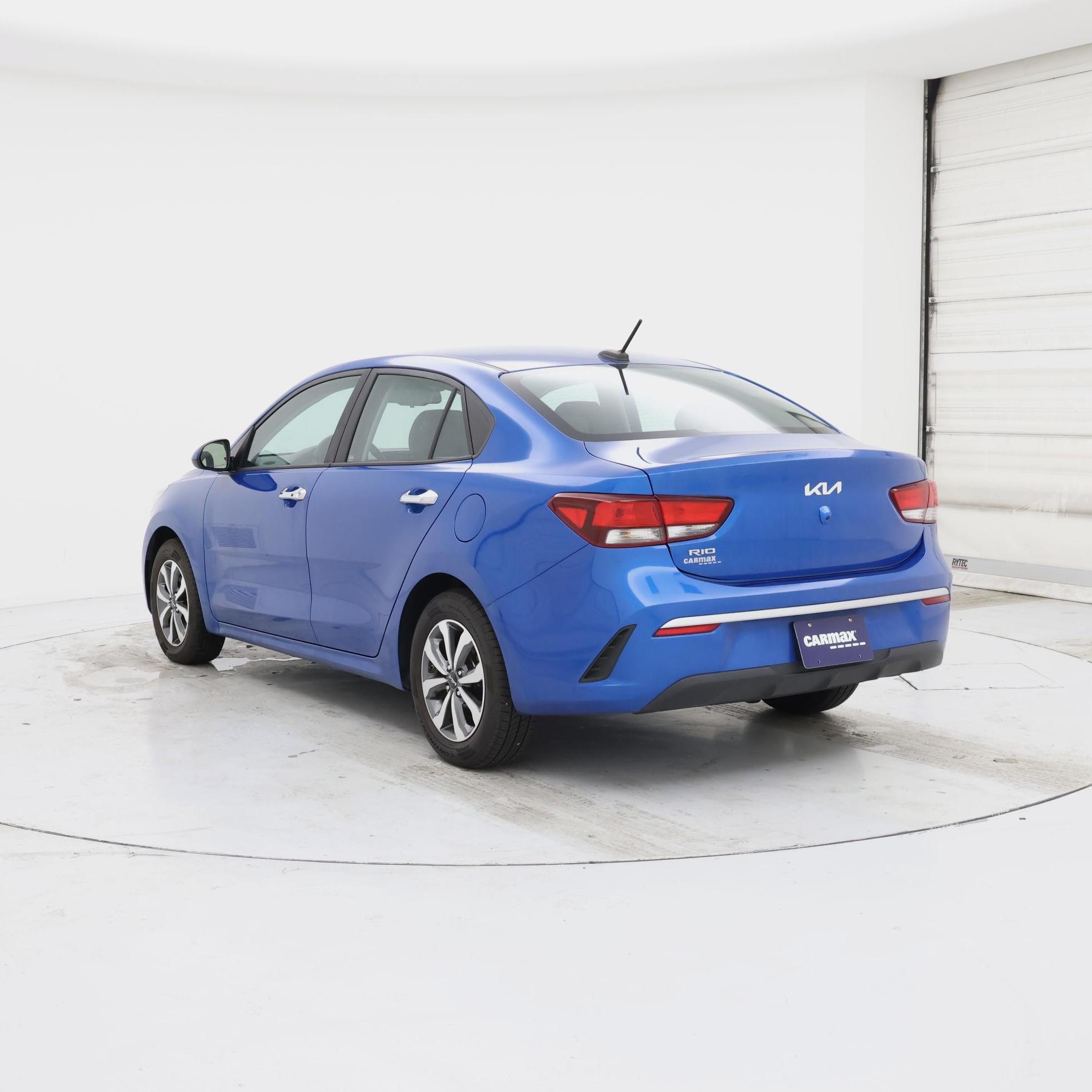 Thumbnail: 2022 Kia Rio - 2