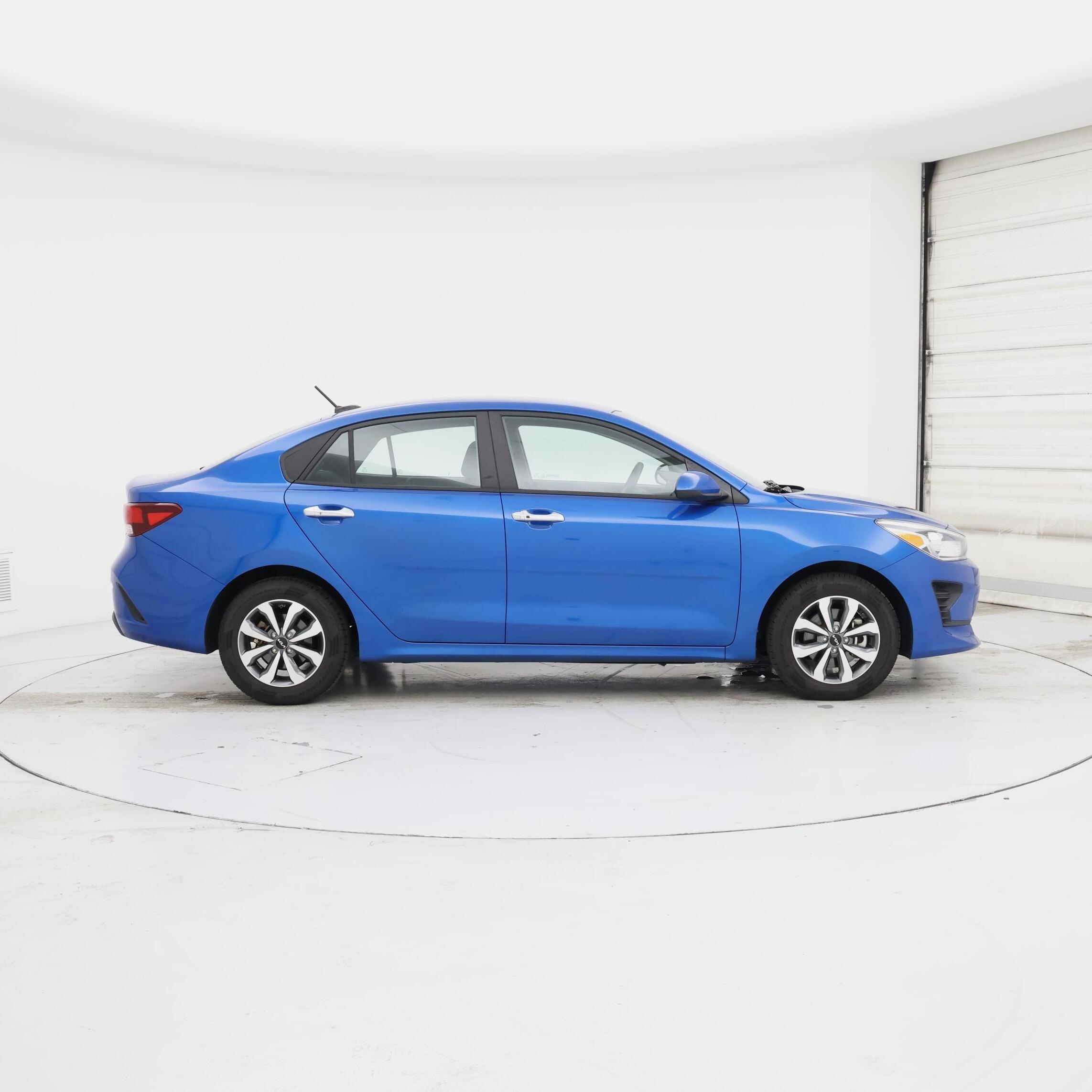 Thumbnail: 2022 Kia Rio - 7