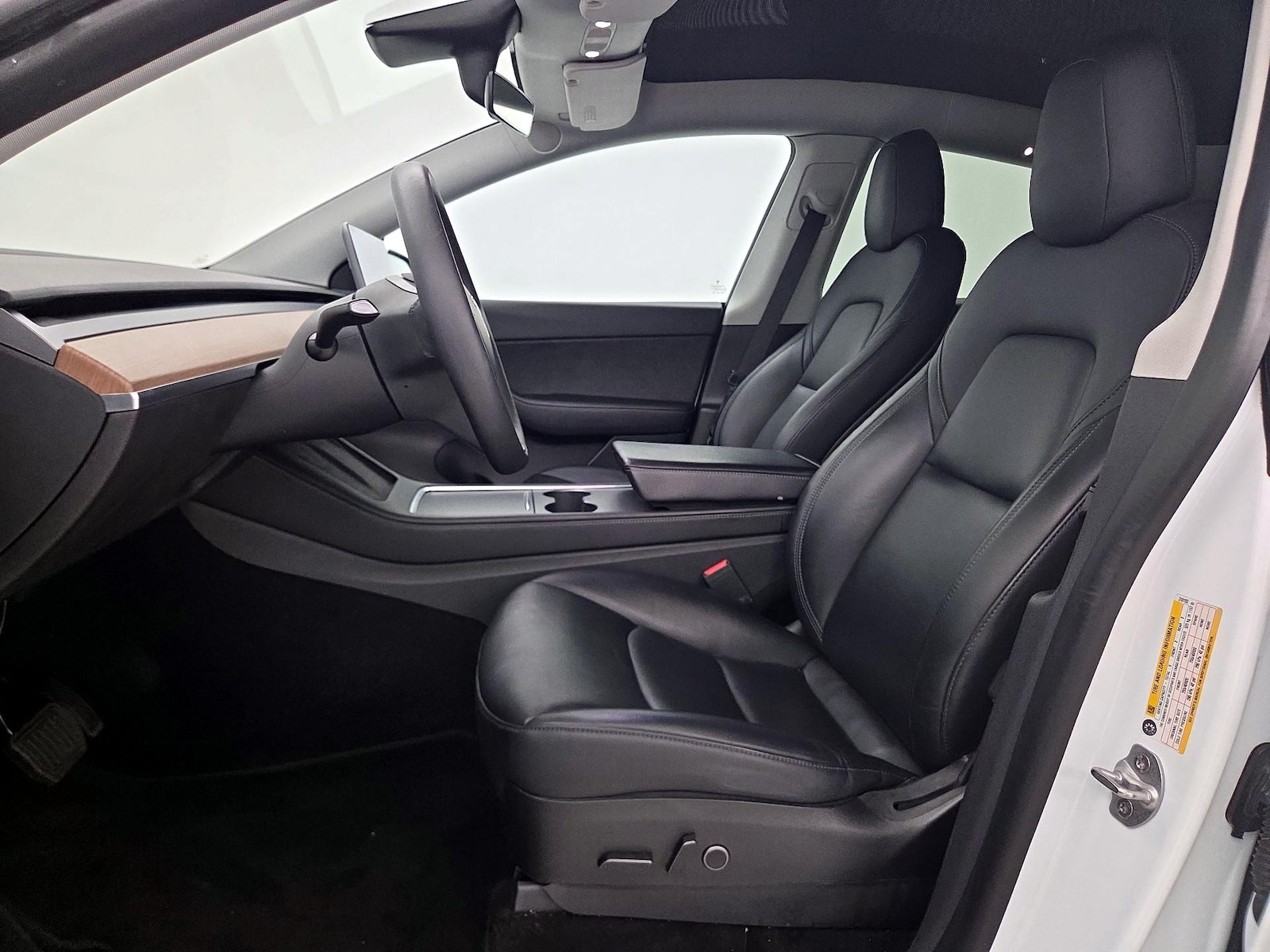 2022 Tesla Model Y Long Range - Photo 12