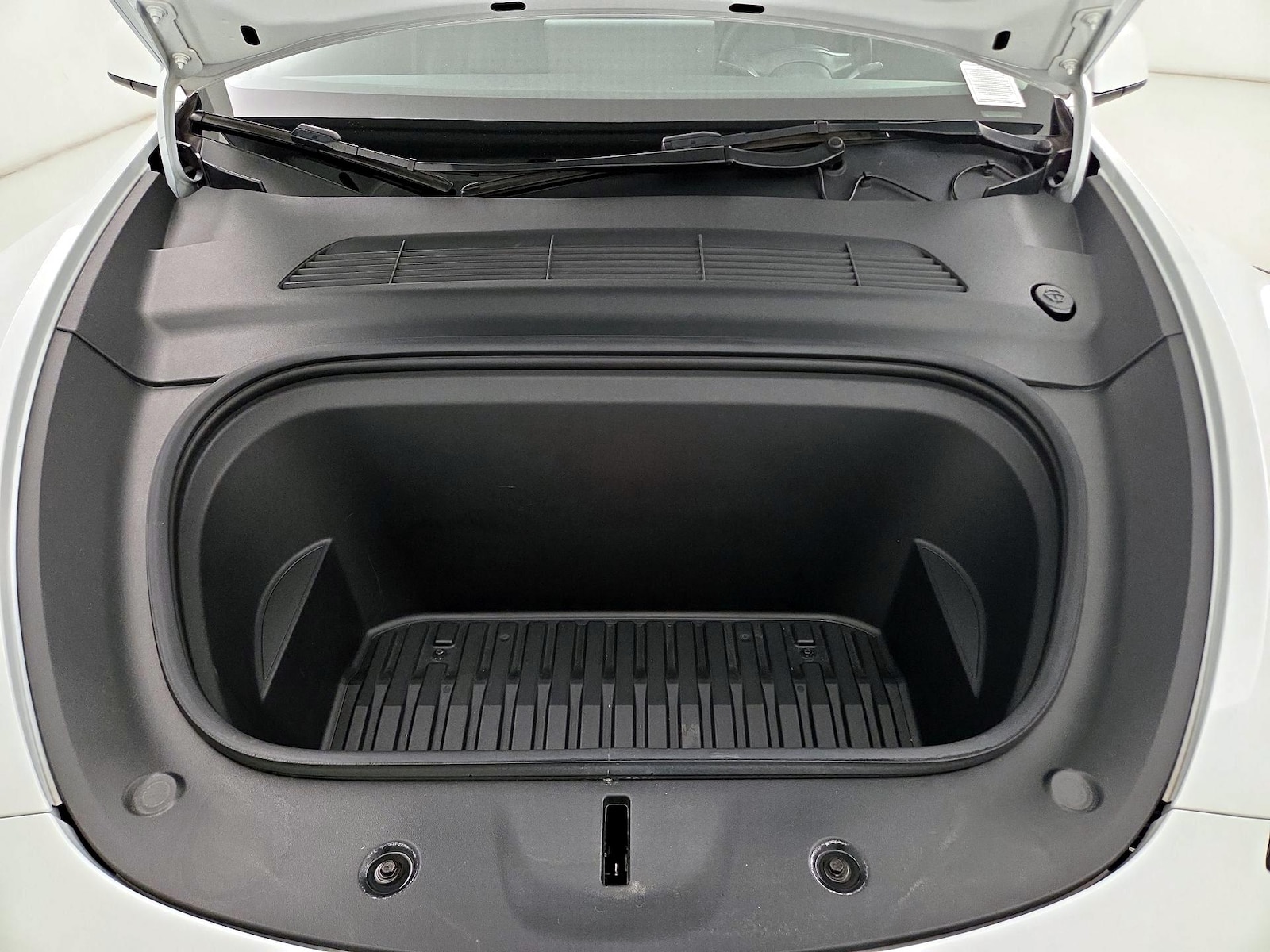 2022 Tesla Model Y Long Range - Photo 23
