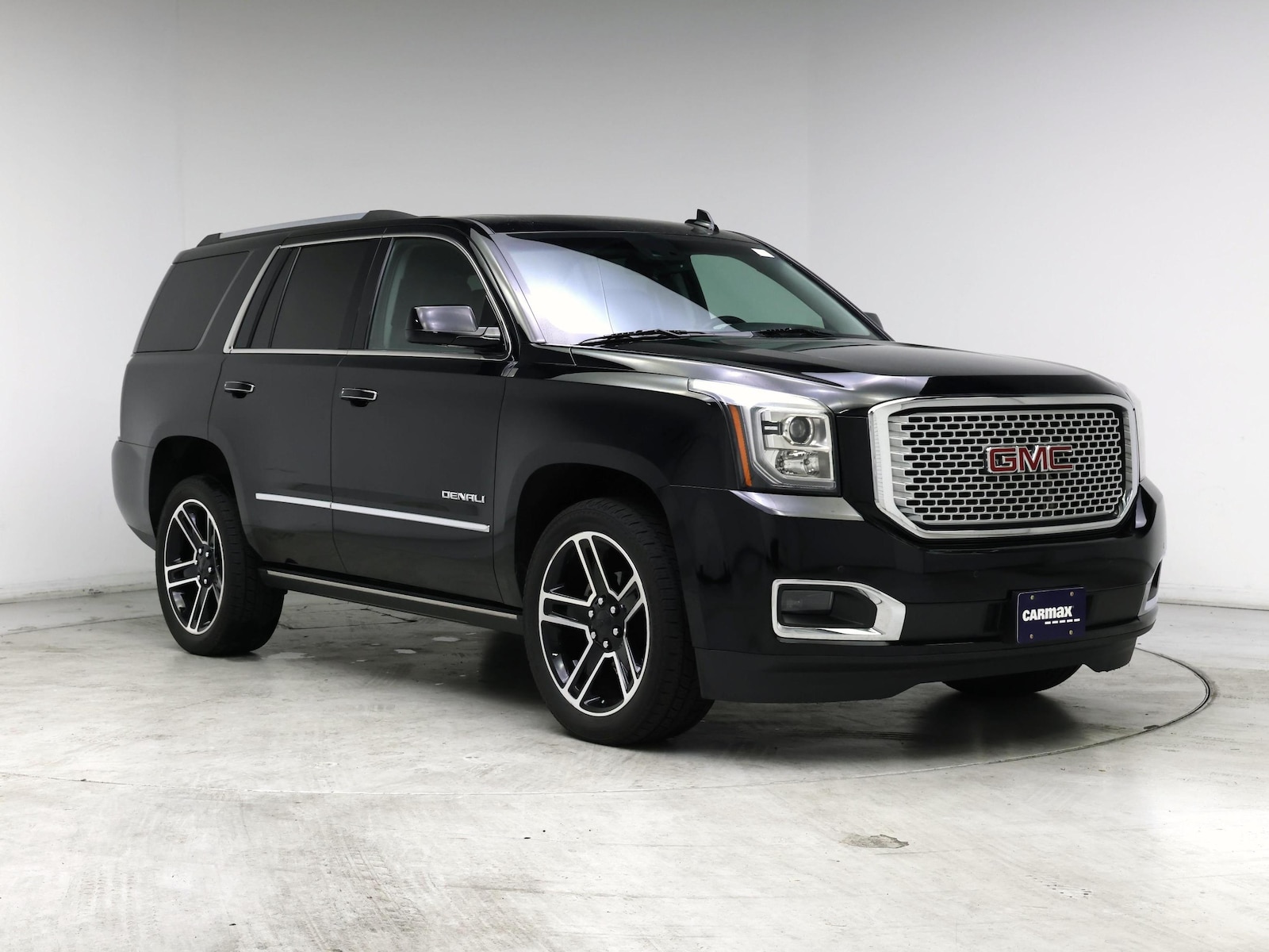 2016 GMC Yukon Denali - Photo 2