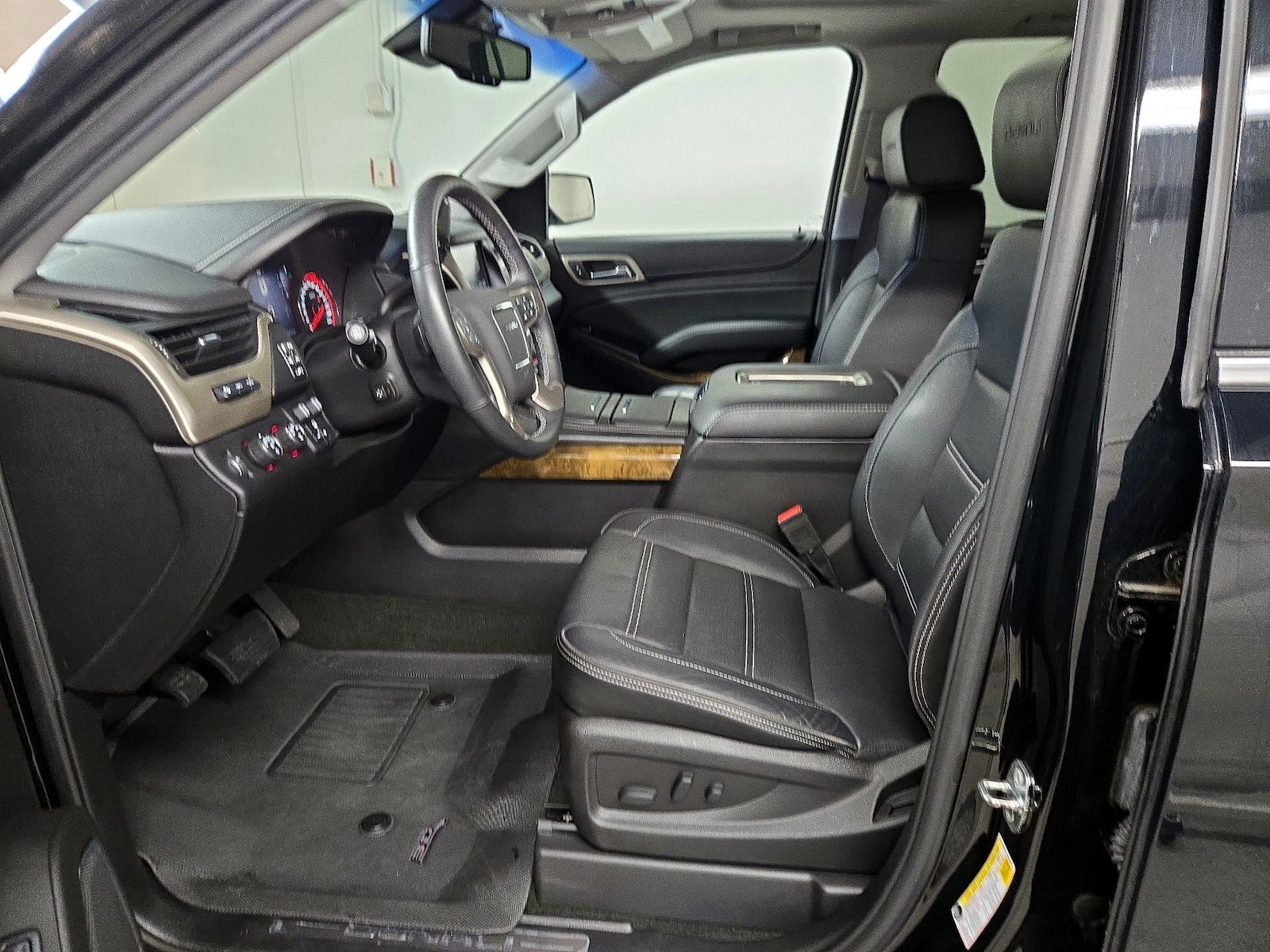 2016 GMC Yukon Denali - Photo 12