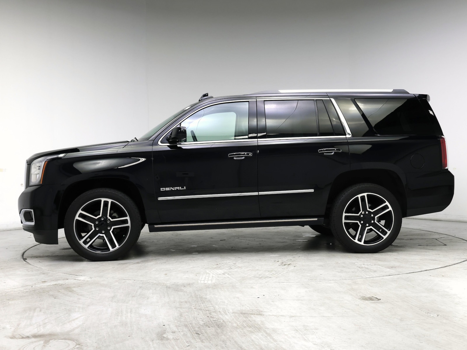 2016 GMC Yukon Denali - Photo 4