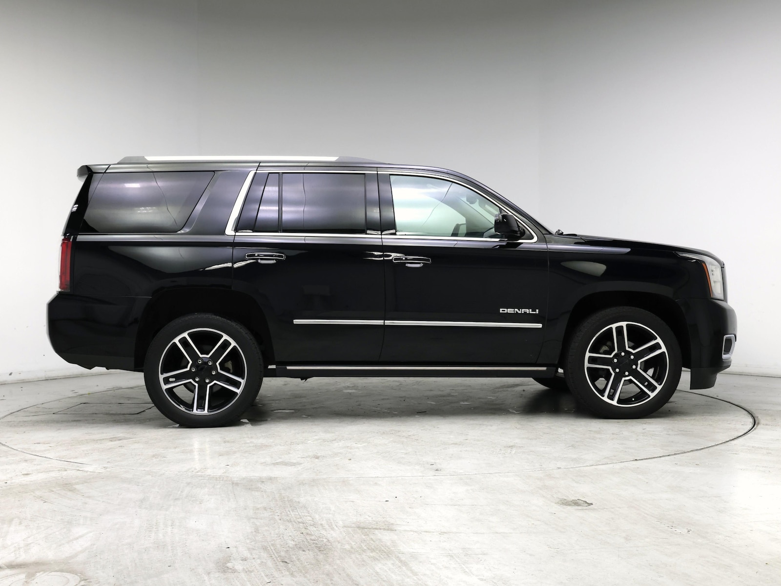 2016 GMC Yukon Denali - Photo 8