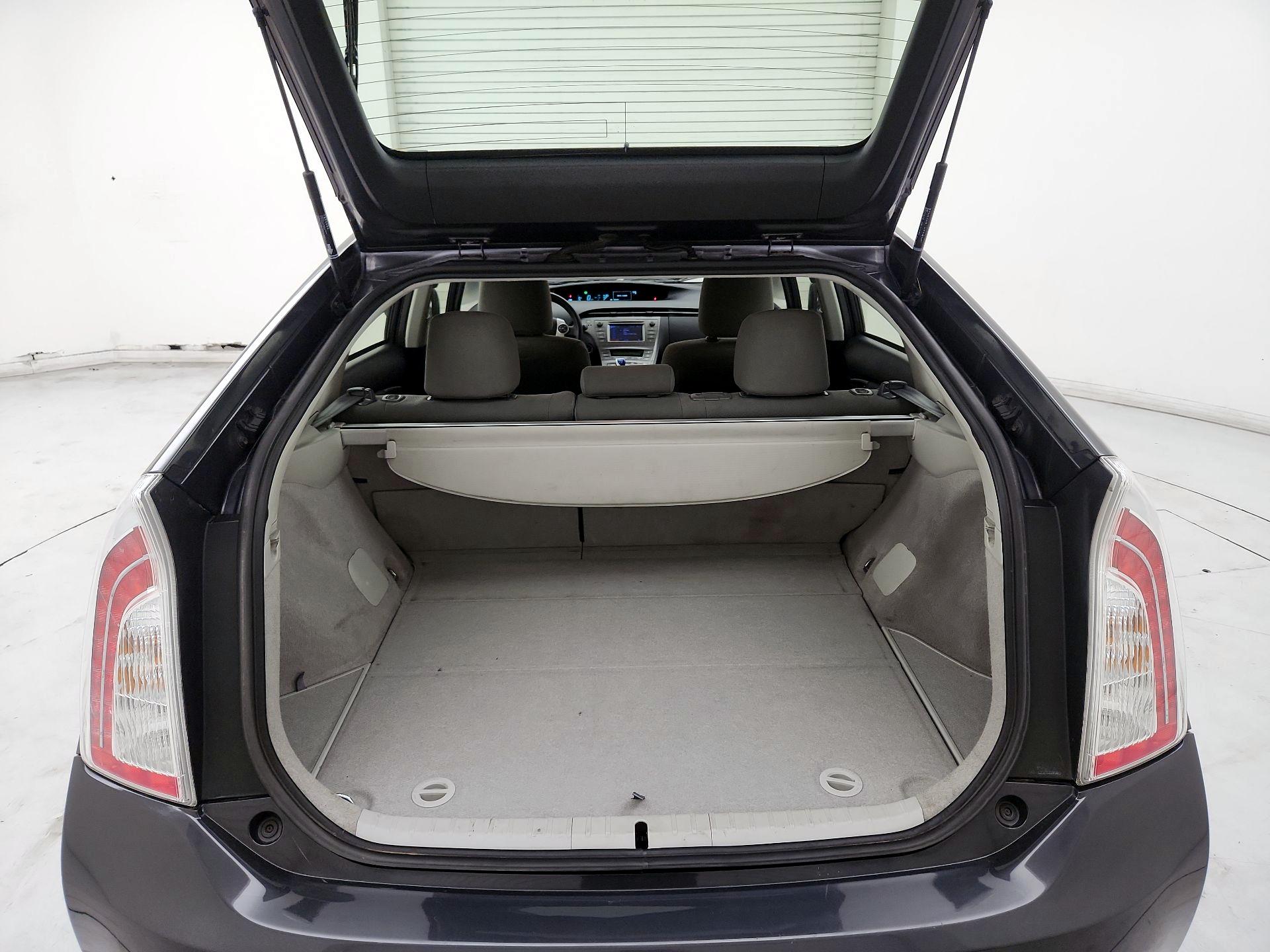 Thumbnail: 2014 Toyota Prius - 19