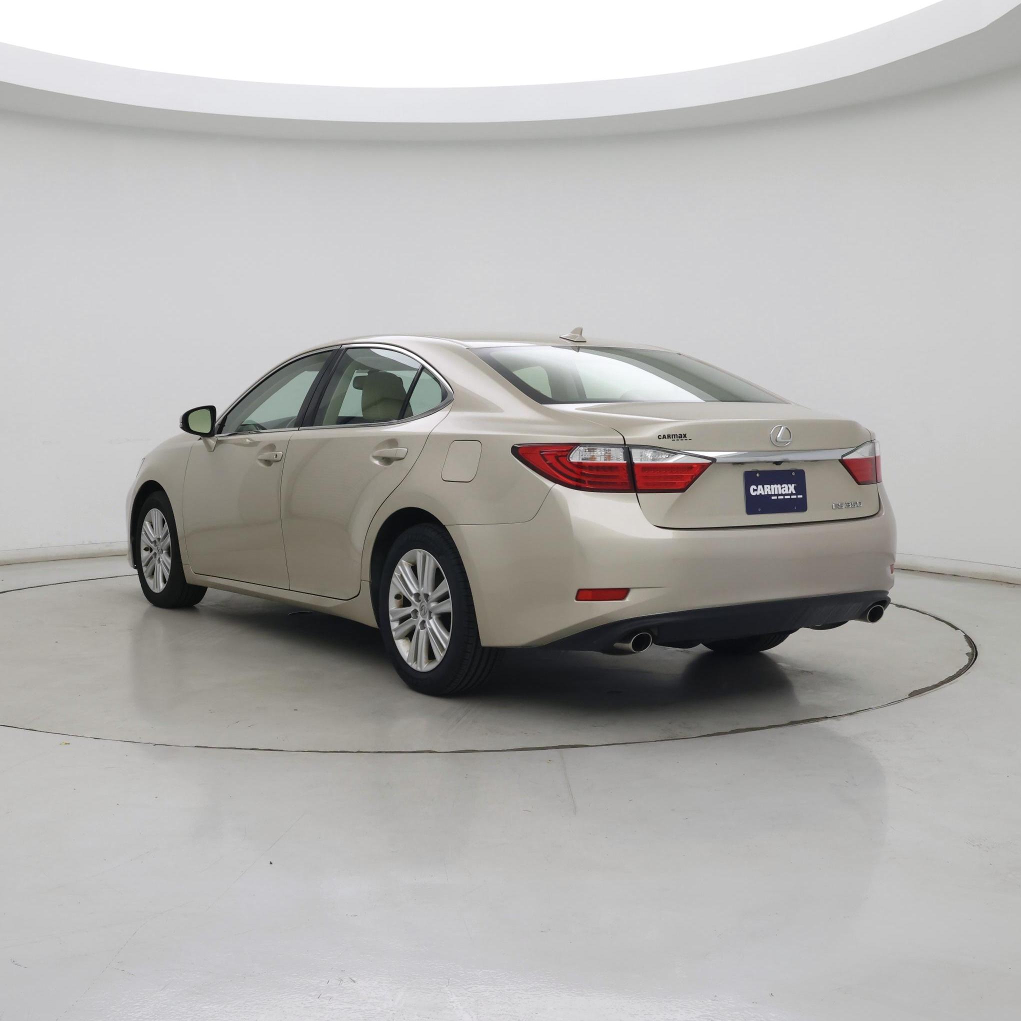 Thumbnail: 2014 Lexus ES - 2
