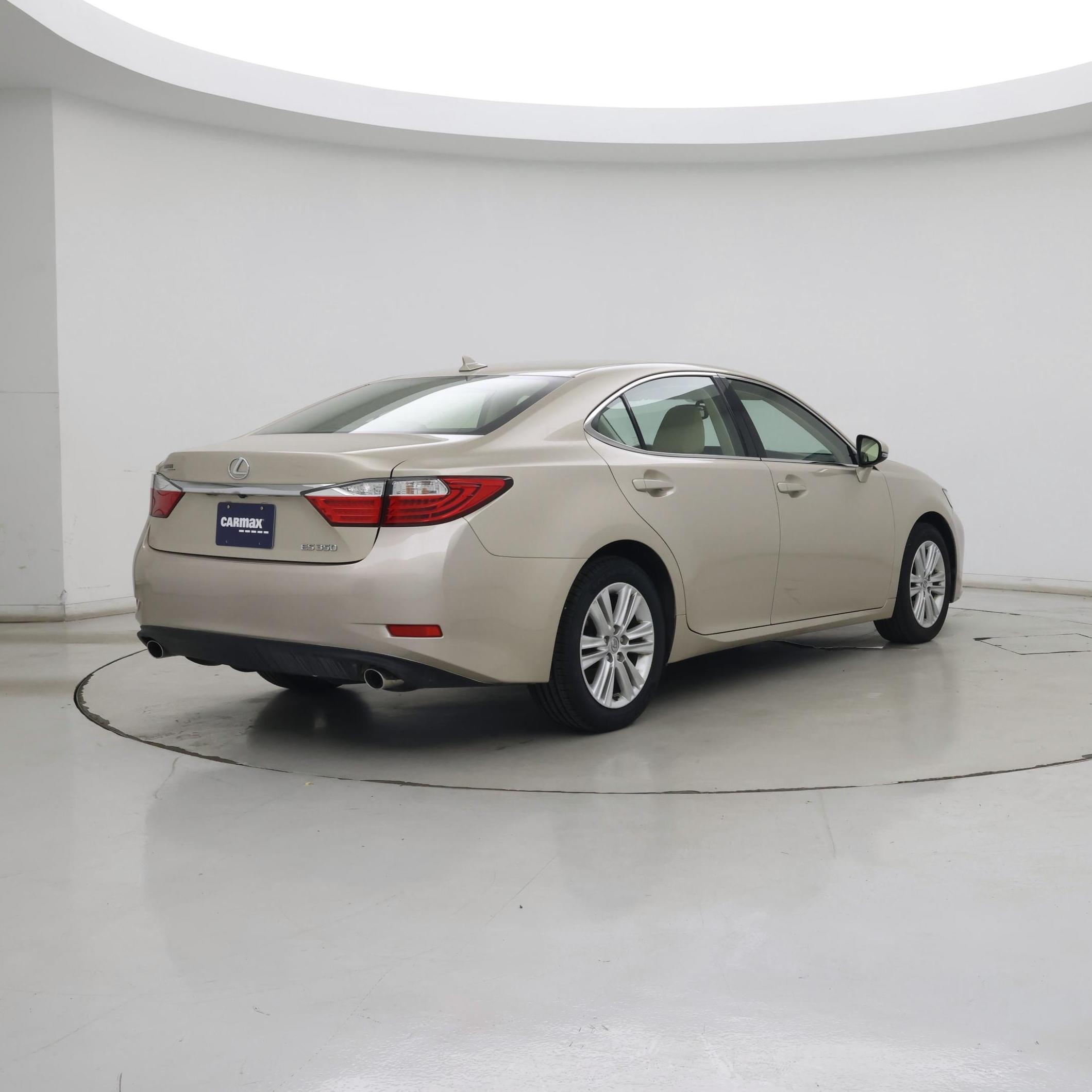 Thumbnail: 2014 Lexus ES - 8