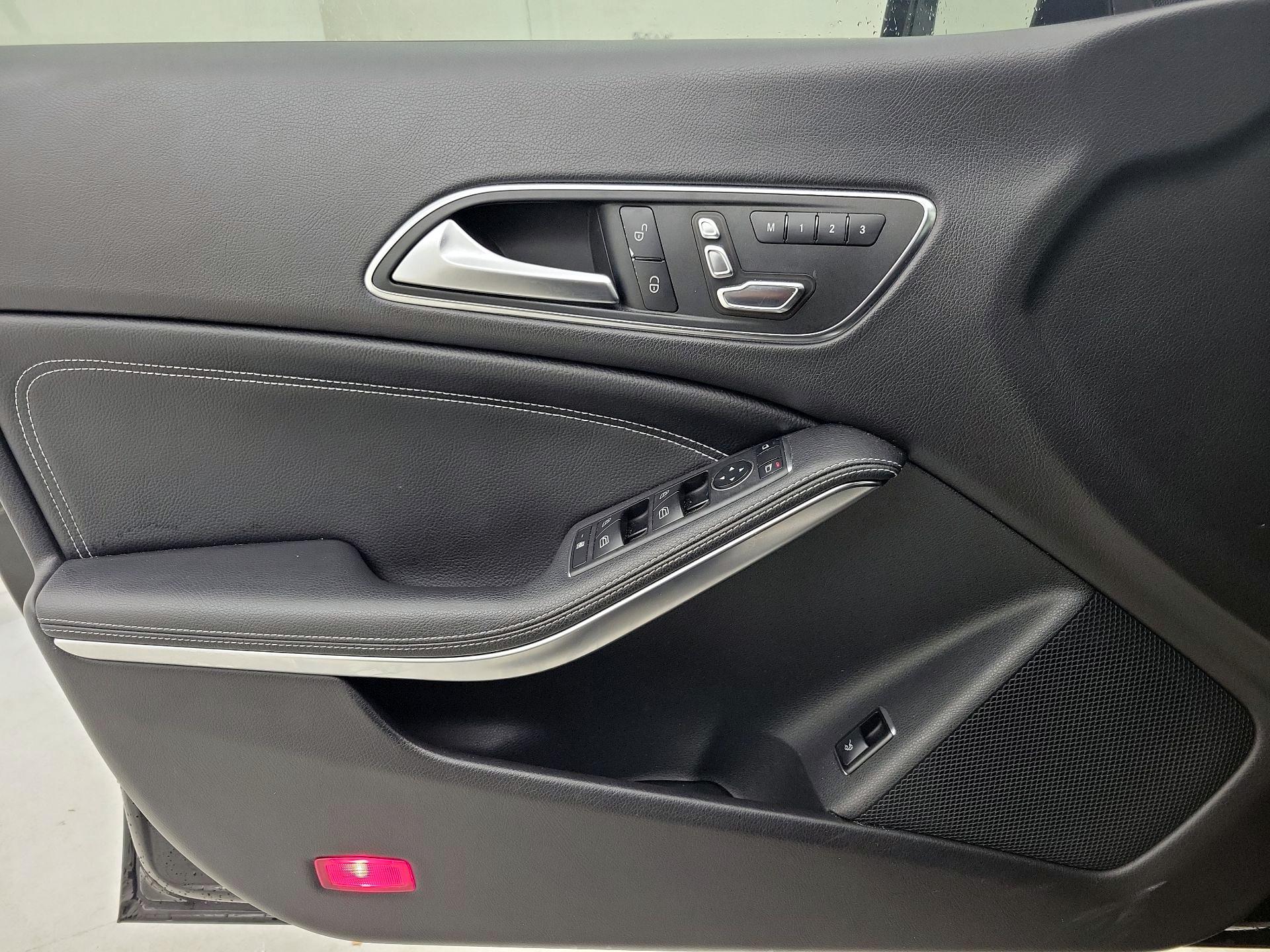Thumbnail: 2019 Mercedes-Benz CLA - 12