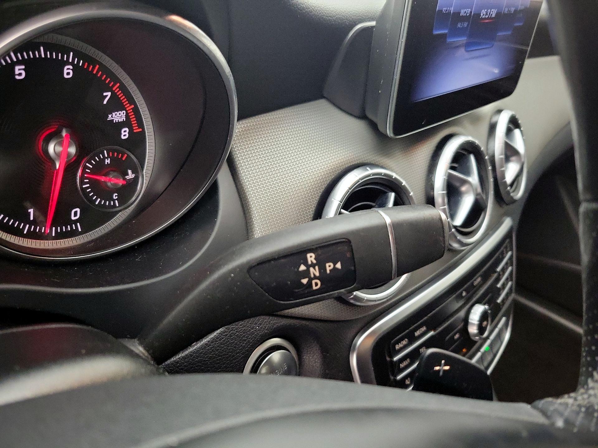 Thumbnail: 2019 Mercedes-Benz CLA - 17