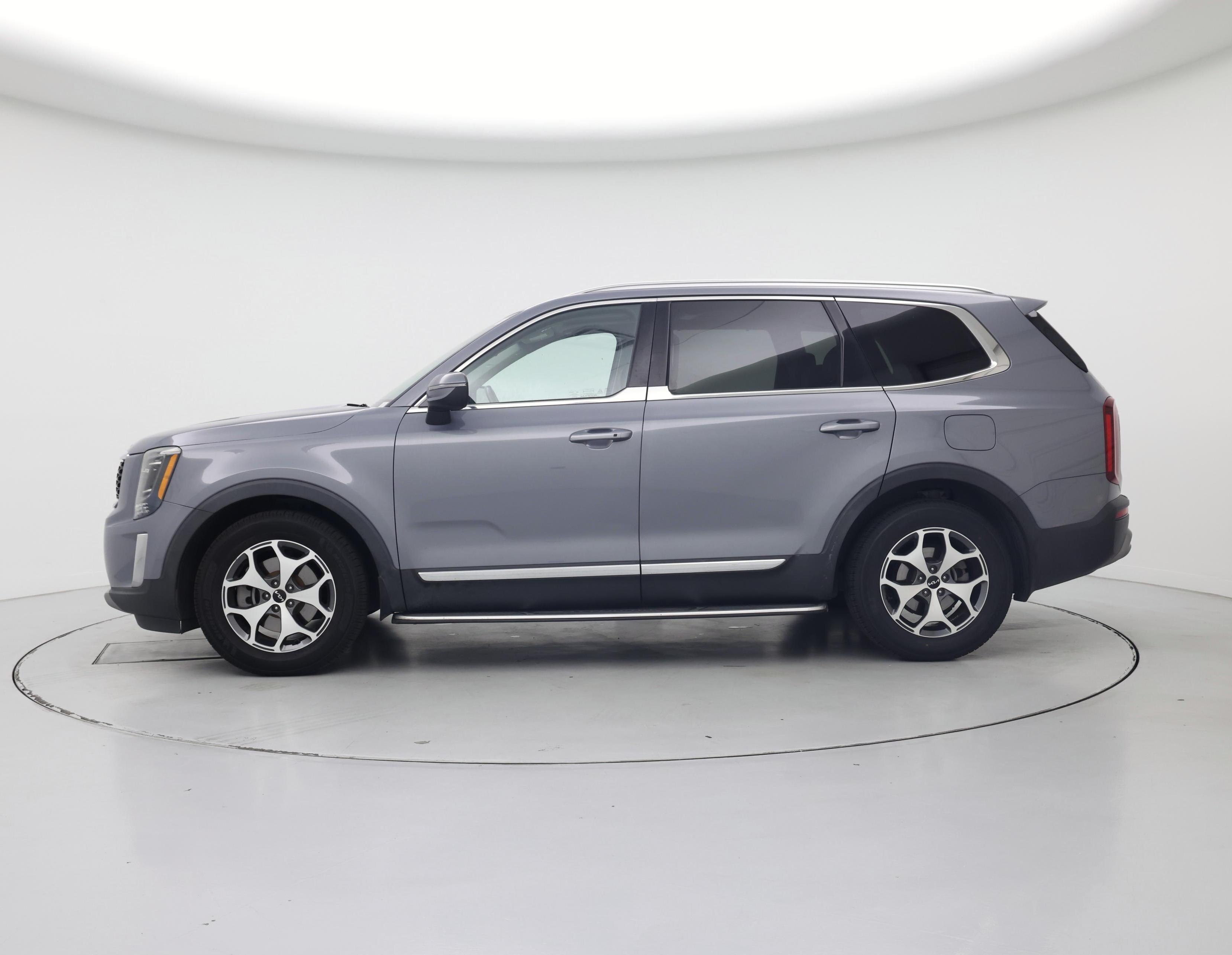 Thumbnail: 2022 Kia Telluride - 3