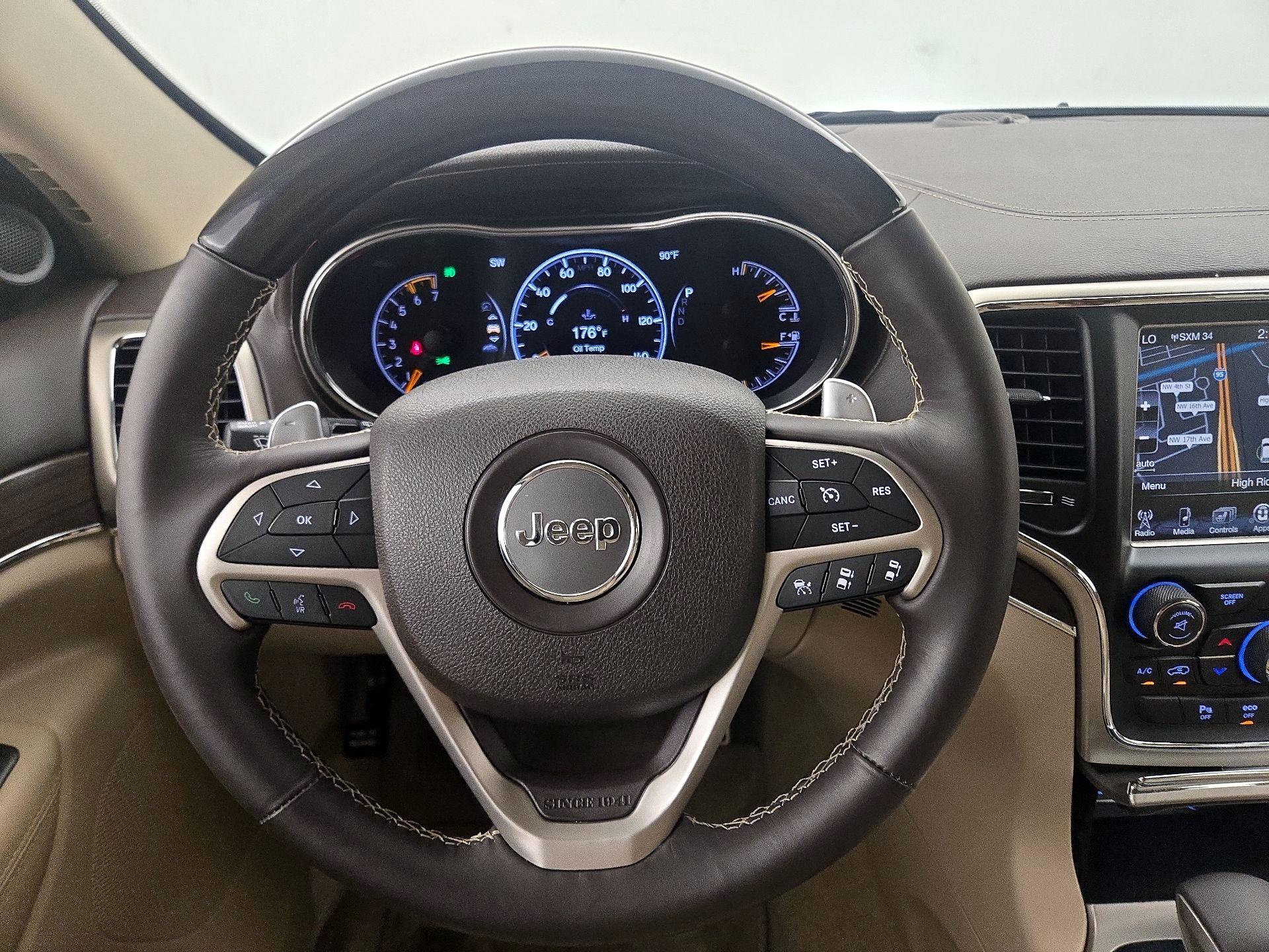 Thumbnail: 2016 Jeep Grand Cherokee - 10