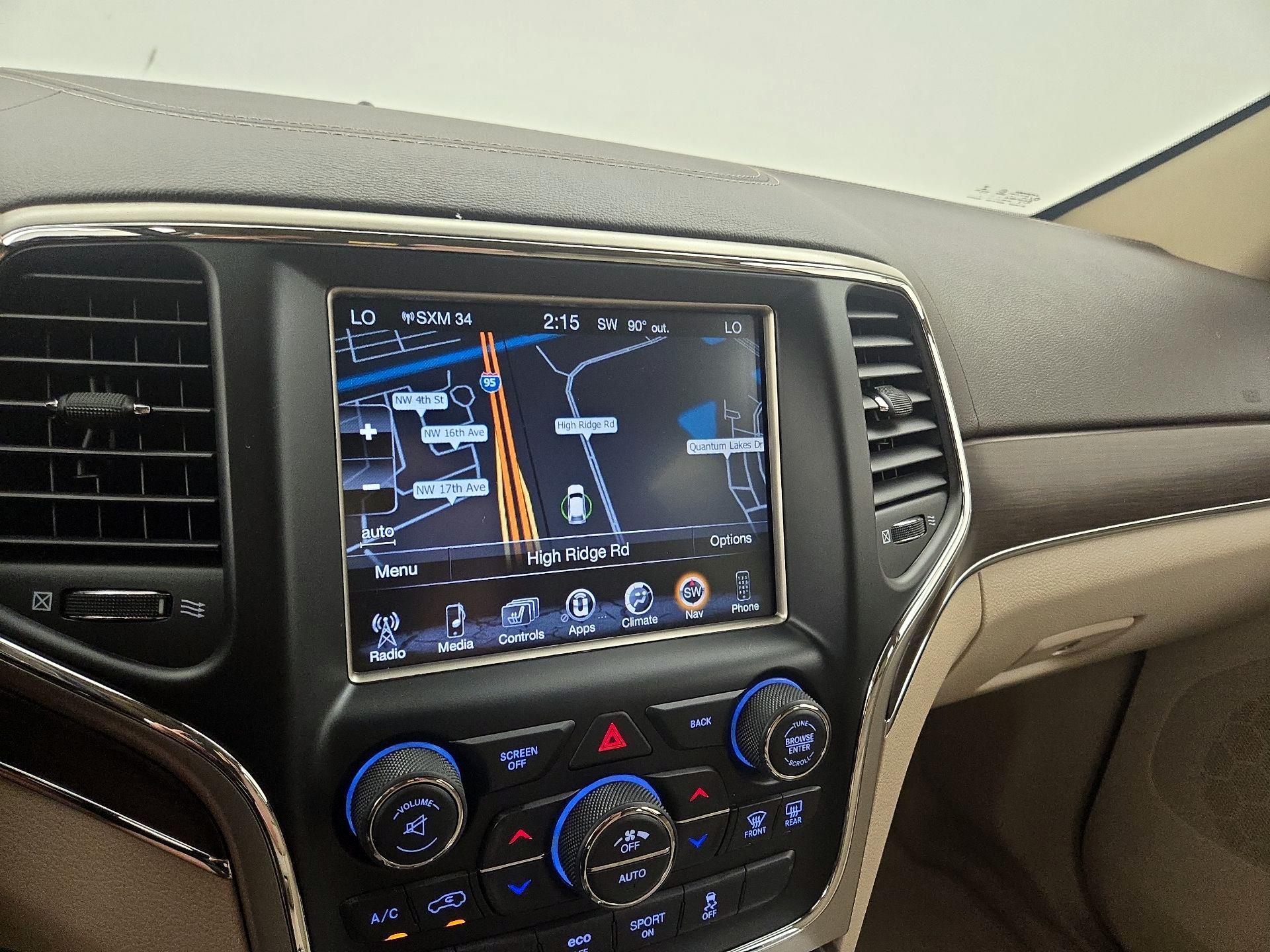 Thumbnail: 2016 Jeep Grand Cherokee - 14