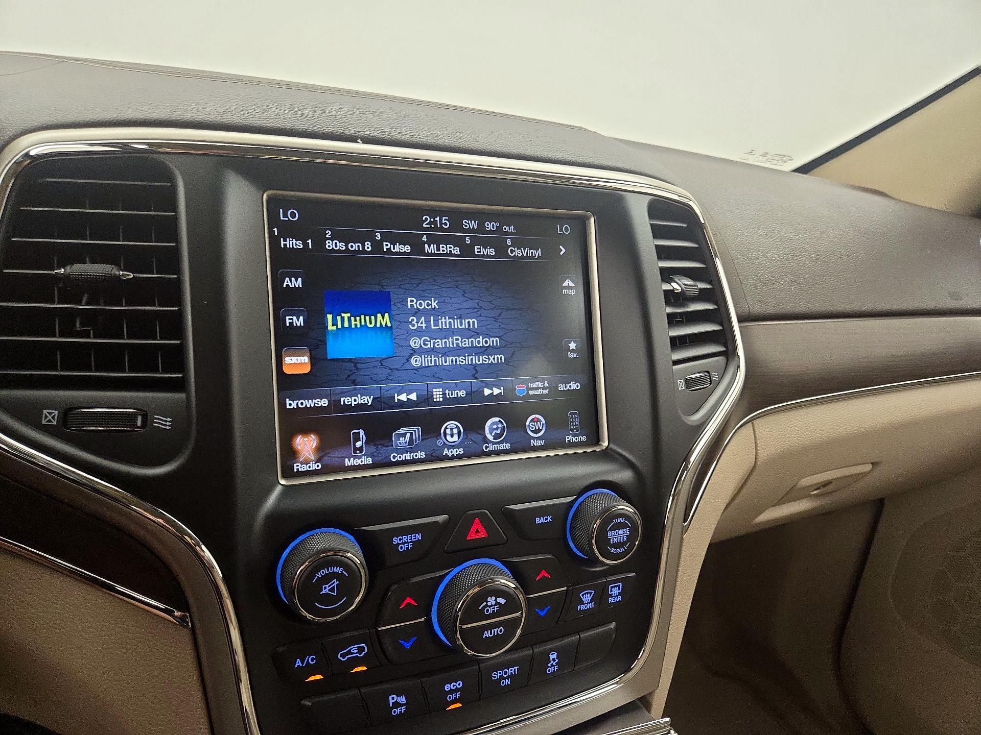 Thumbnail: 2016 Jeep Grand Cherokee - 16