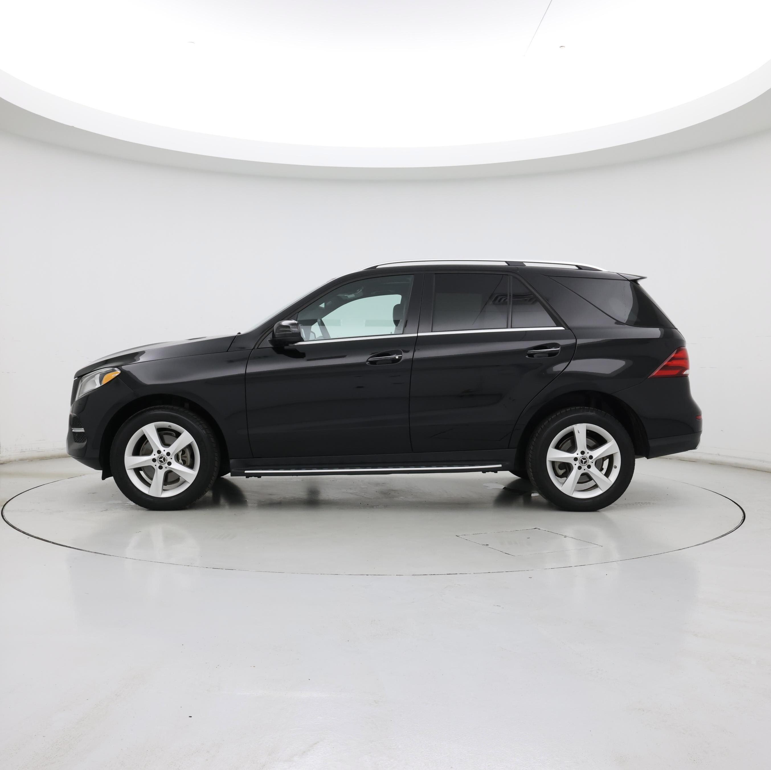 Thumbnail: 2018 Mercedes-Benz GLE - 3