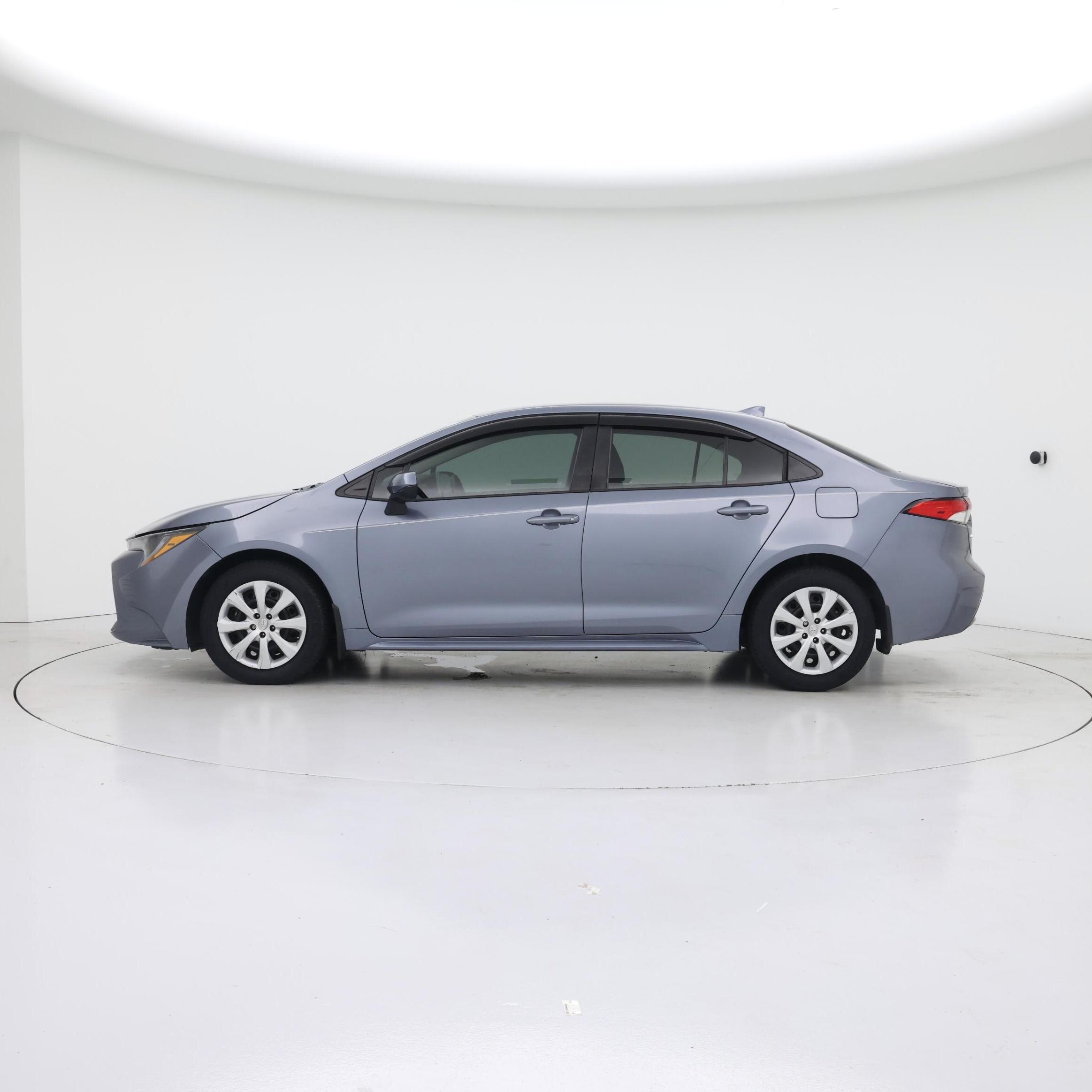 Thumbnail: 2022 Toyota Corolla - 3