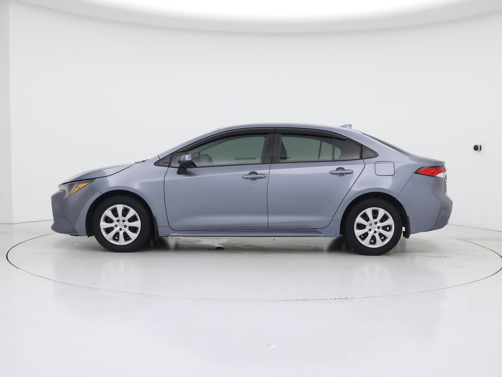 2022 Toyota Corolla LE - Photo 4