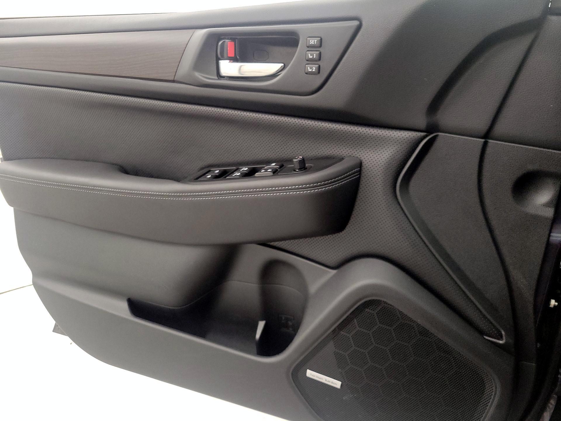 Thumbnail: 2015 Subaru Legacy - 12