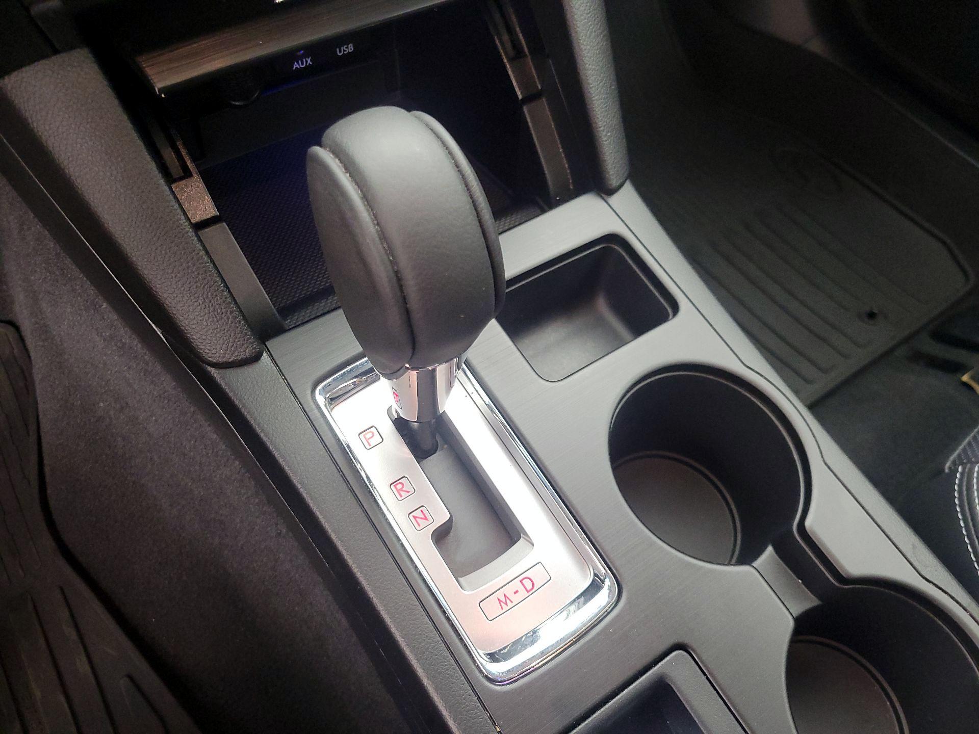Thumbnail: 2015 Subaru Legacy - 17