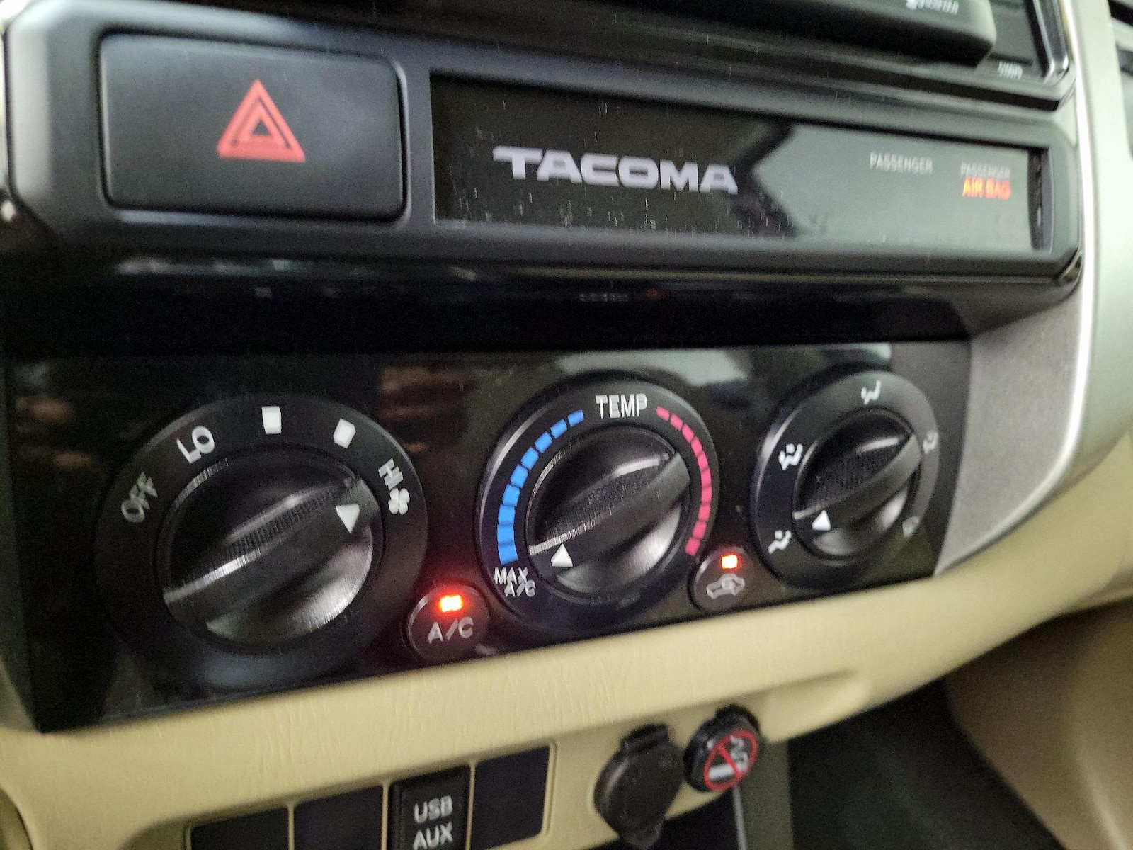2015 Toyota Tacoma PreRunner - Photo 17