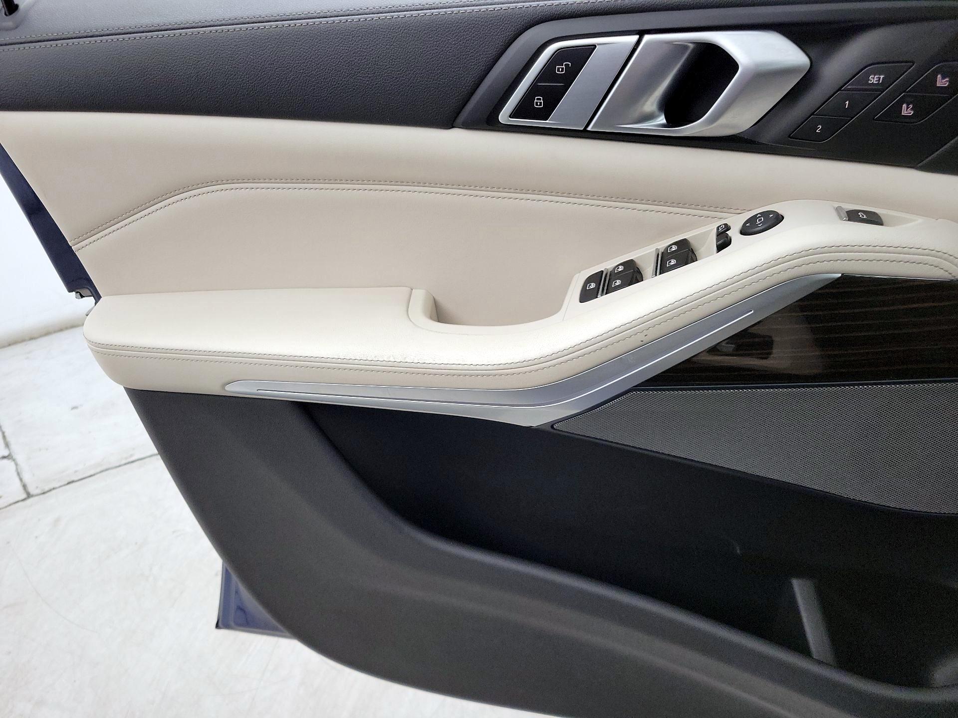 Thumbnail: 2020 BMW X5 - 12