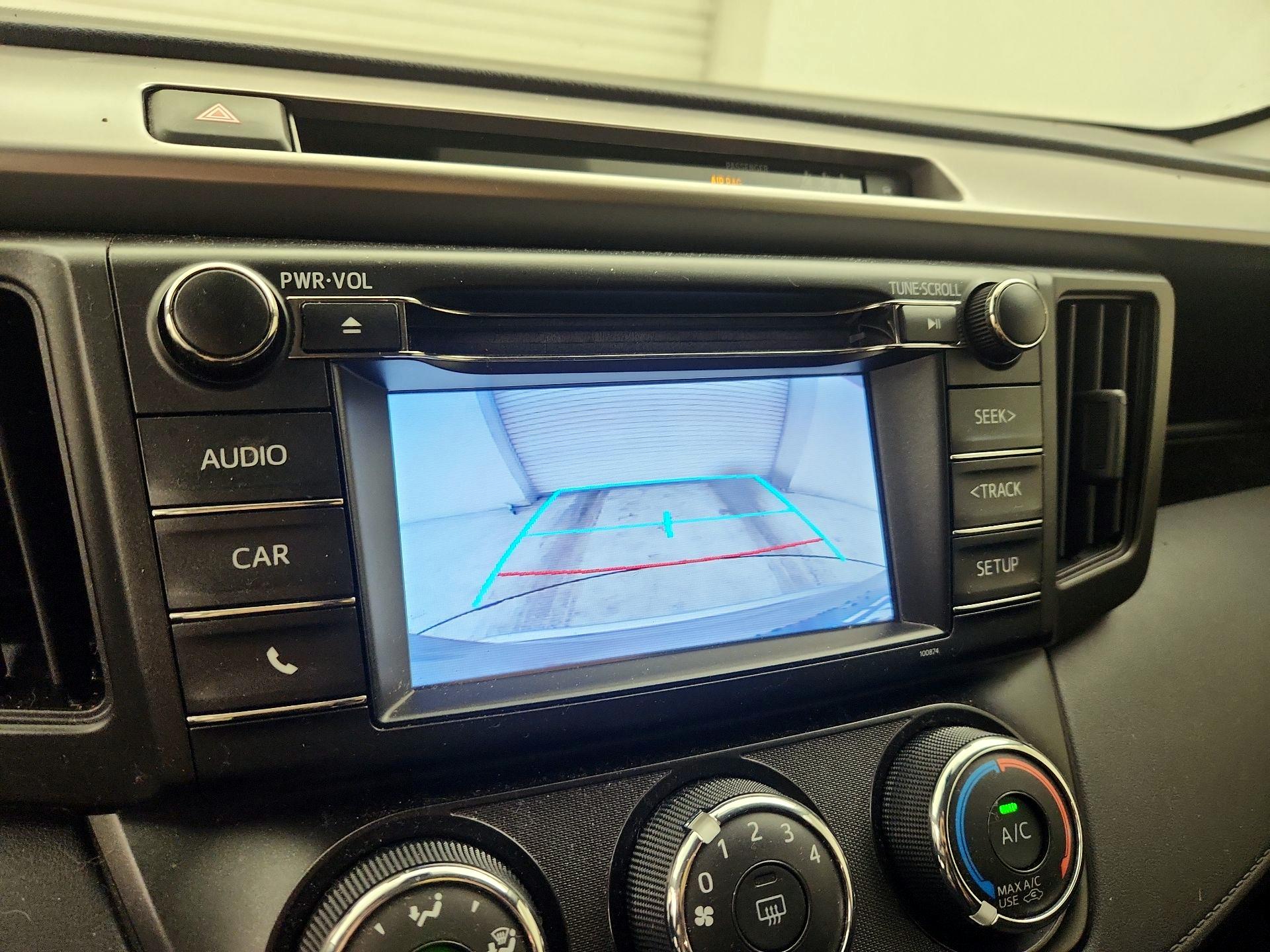 Thumbnail: 2018 Toyota RAV4 - 14