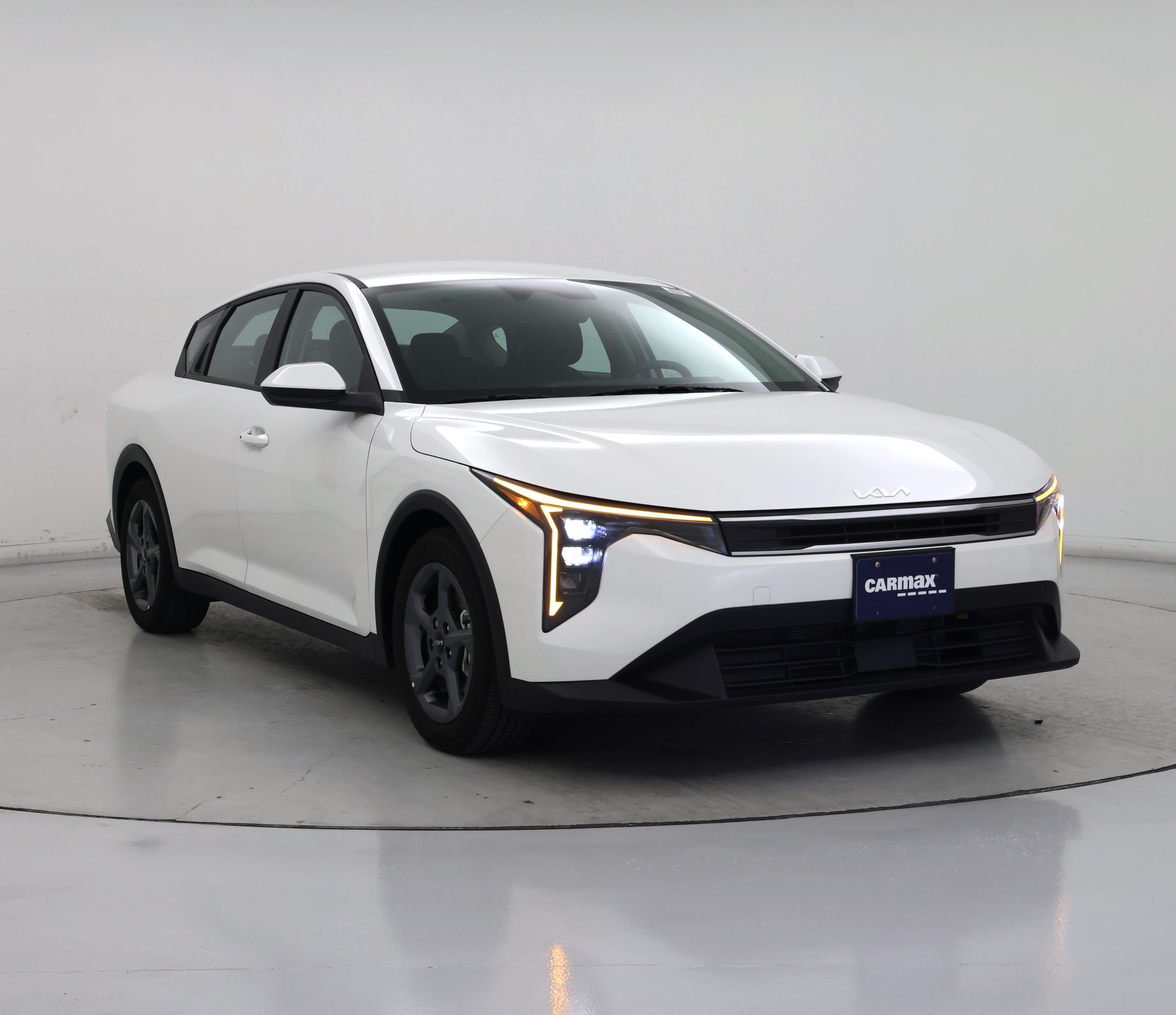 White 2025 Kia K4 Sedan Front-Wheel Drive Automatic