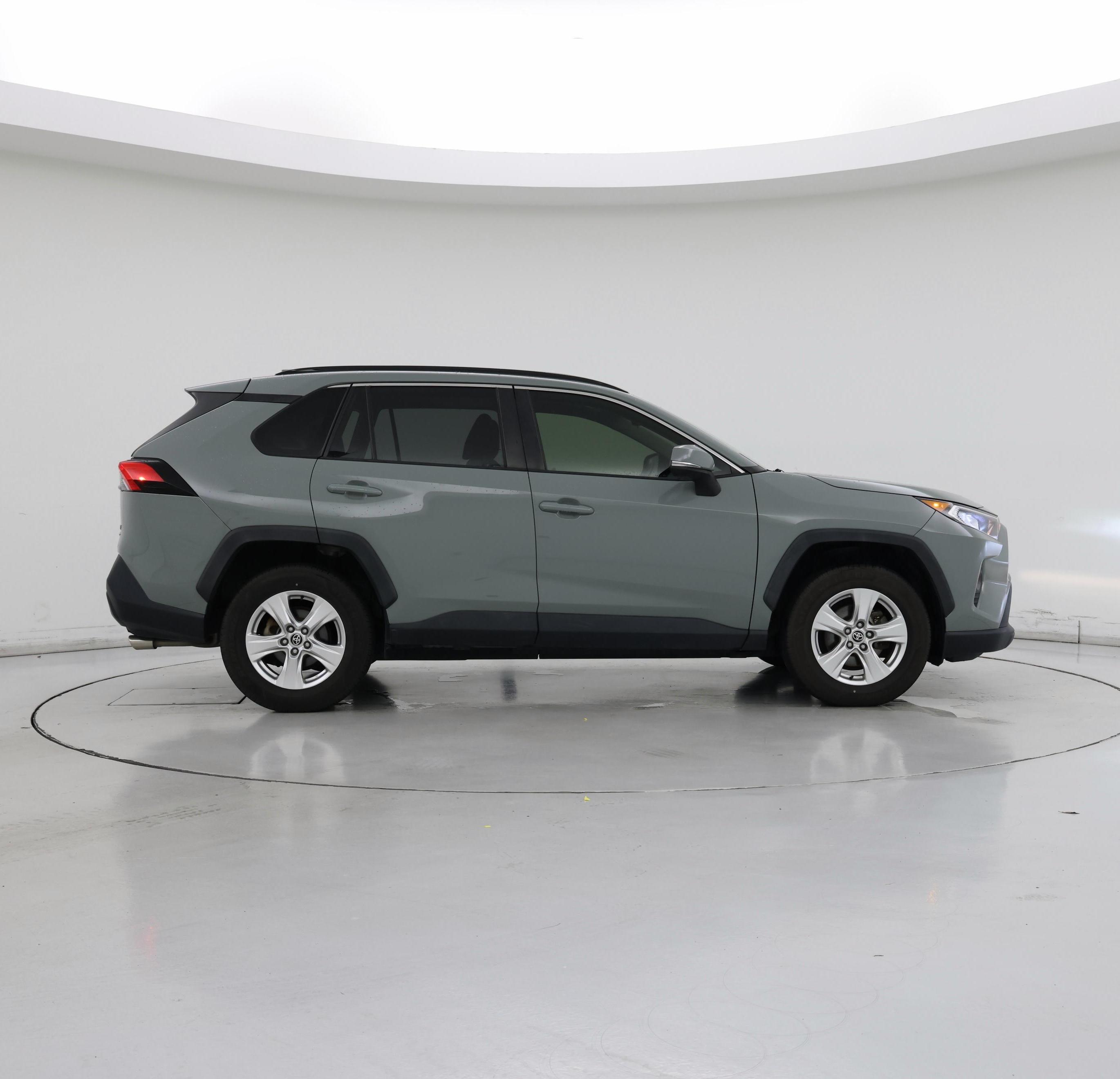 Thumbnail: 2020 Toyota RAV4 - 7