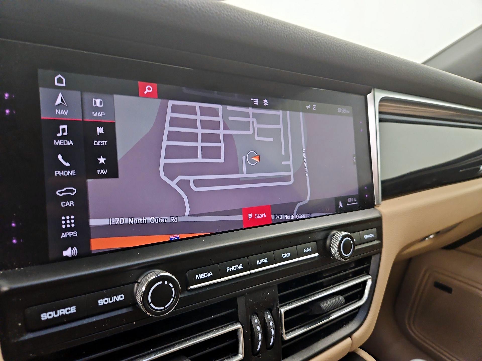 Thumbnail: 2019 Porsche Macan - 14