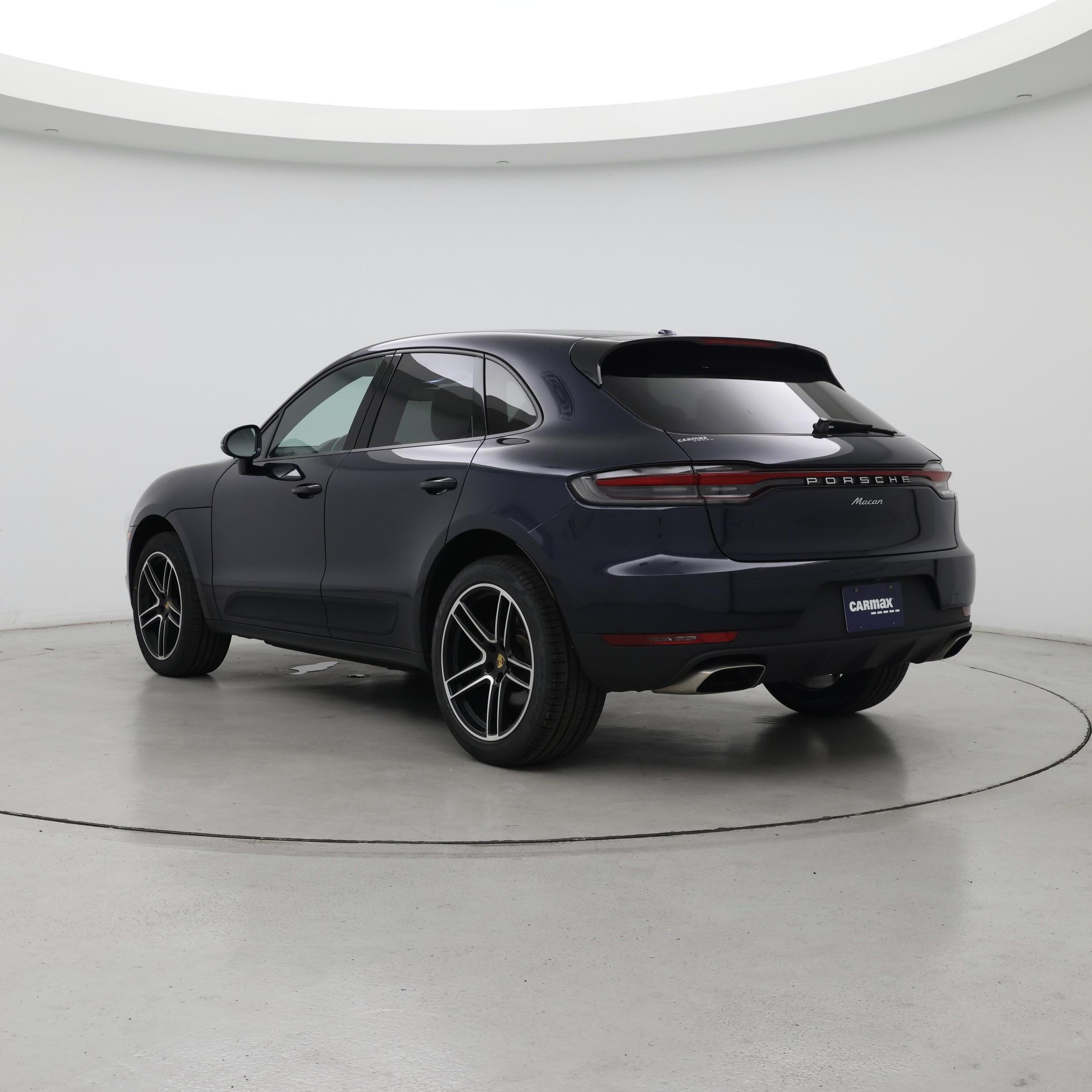 Thumbnail: 2019 Porsche Macan - 2