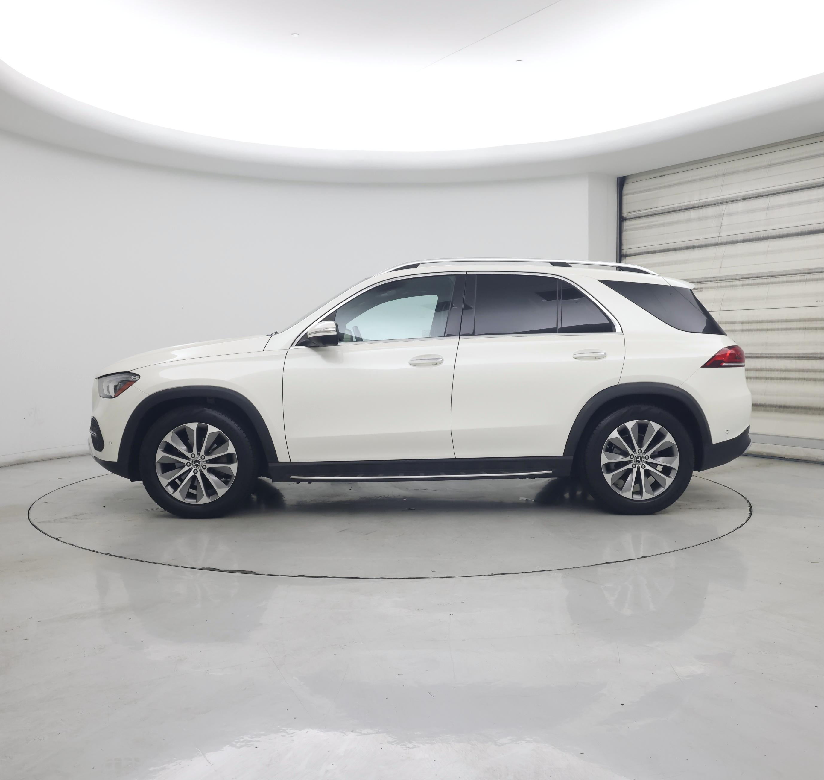 Thumbnail: 2020 Mercedes-Benz GLE - 3