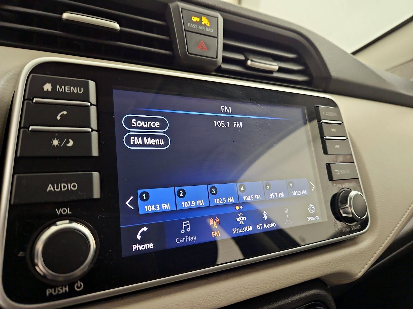 2021 Nissan Versa Sedan SV - Photo 15