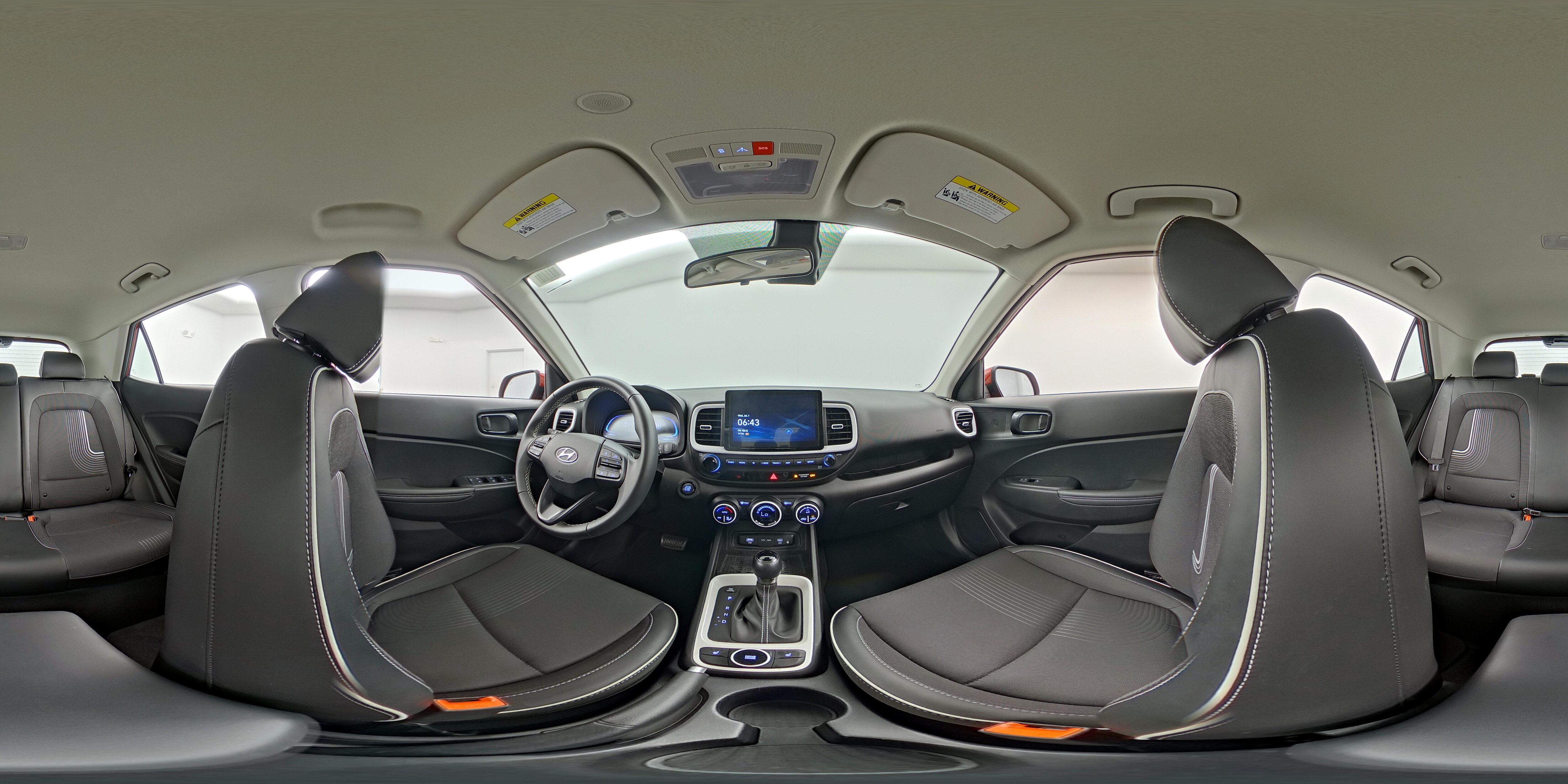 2024 Hyundai Venue Limited - Photo 25