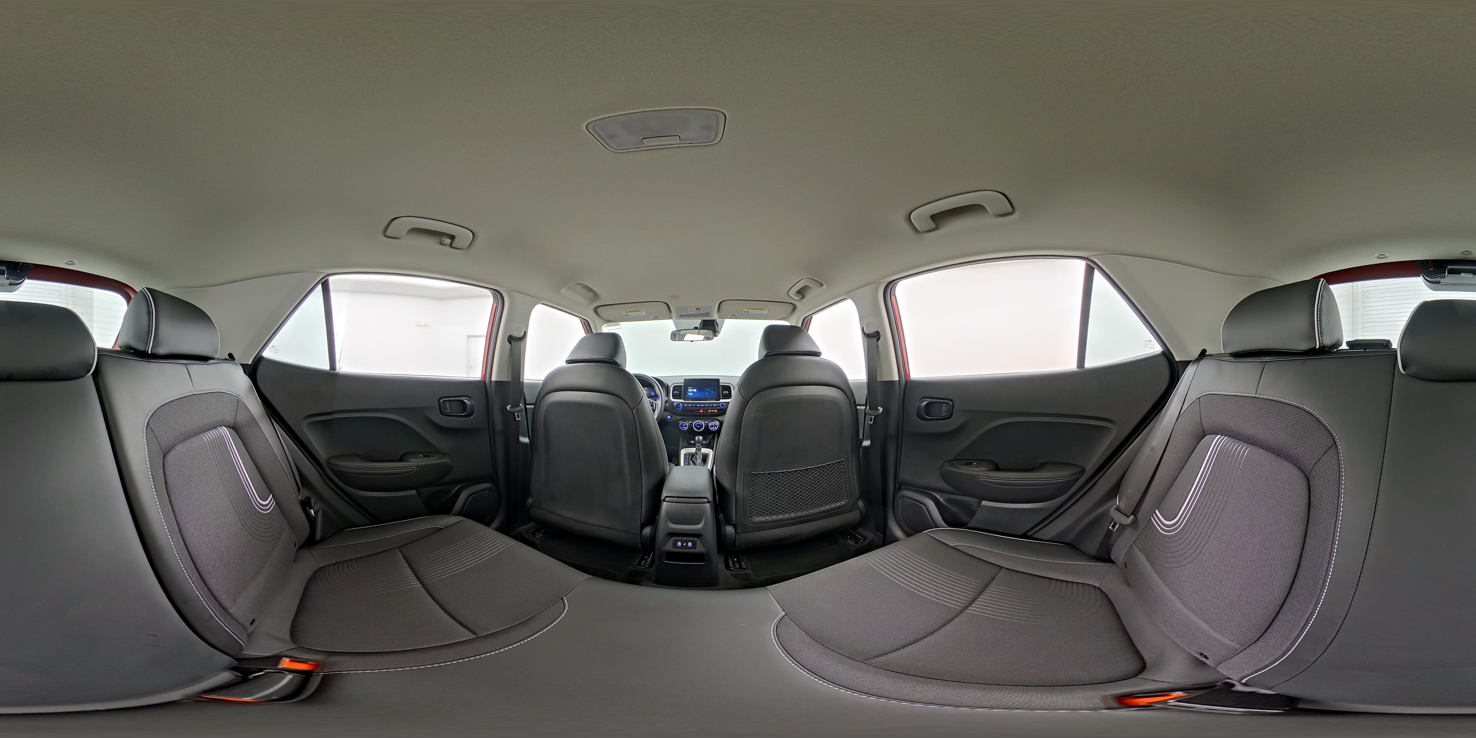 2024 Hyundai Venue Limited - Photo 26