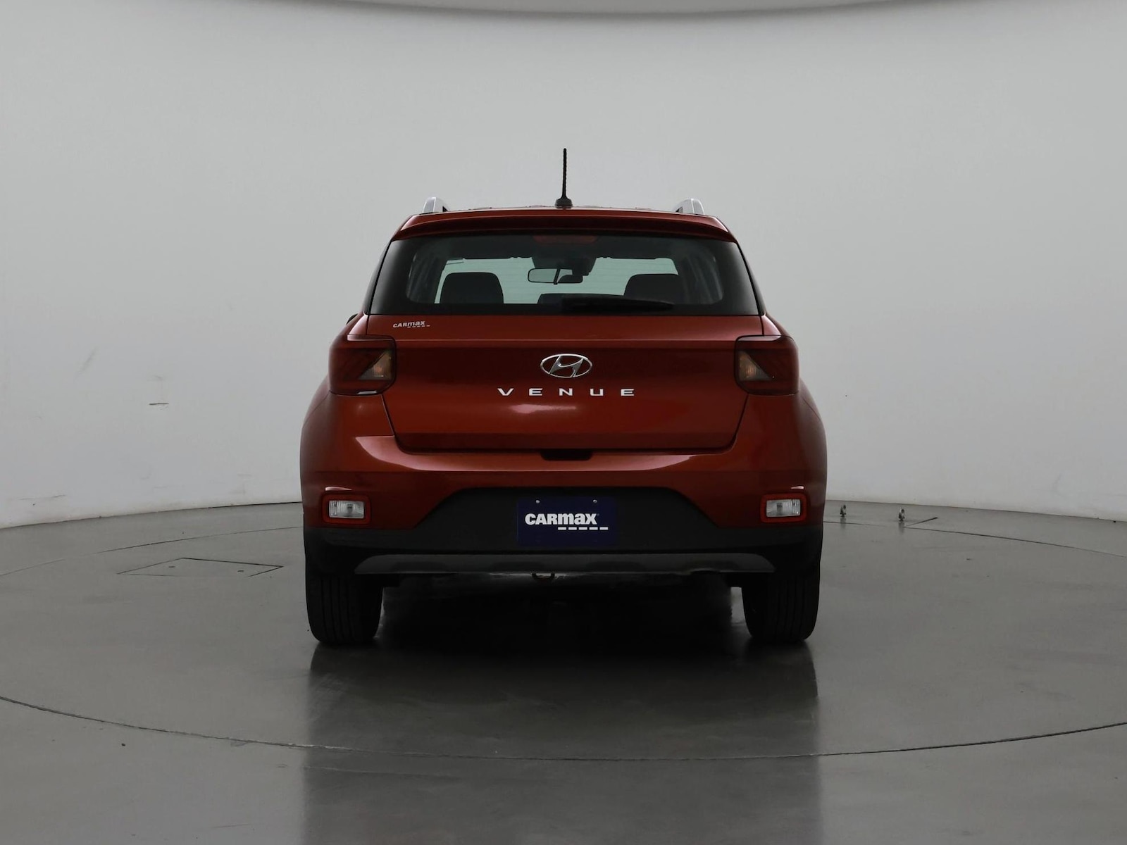 2024 Hyundai Venue Limited - Photo 7