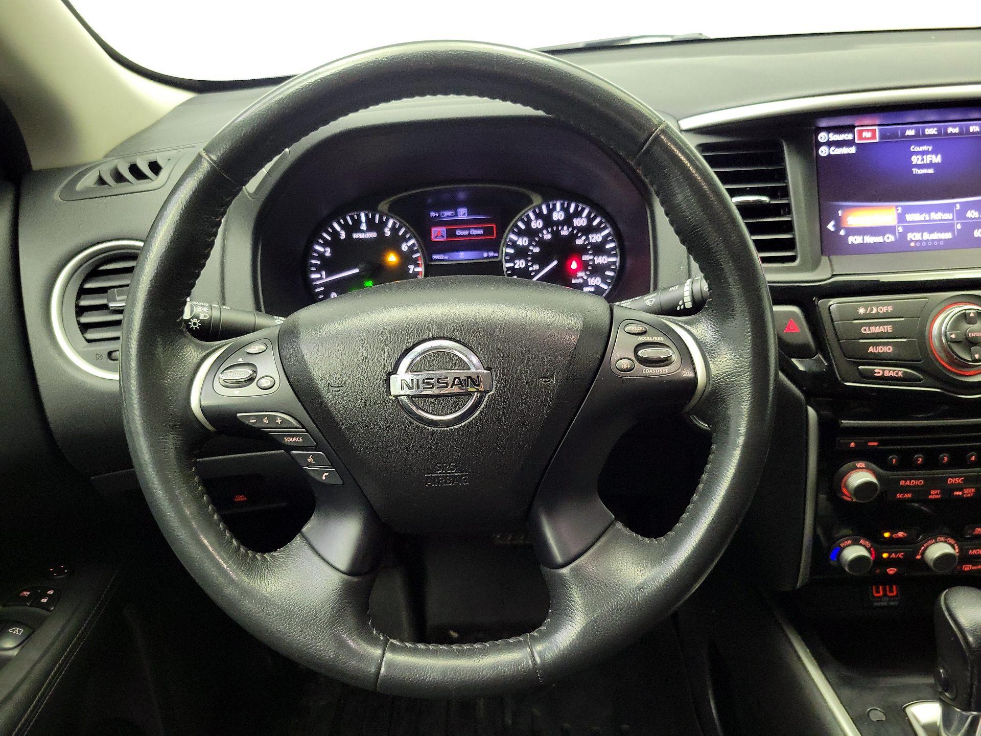 Thumbnail: 2018 Nissan Pathfinder - 10