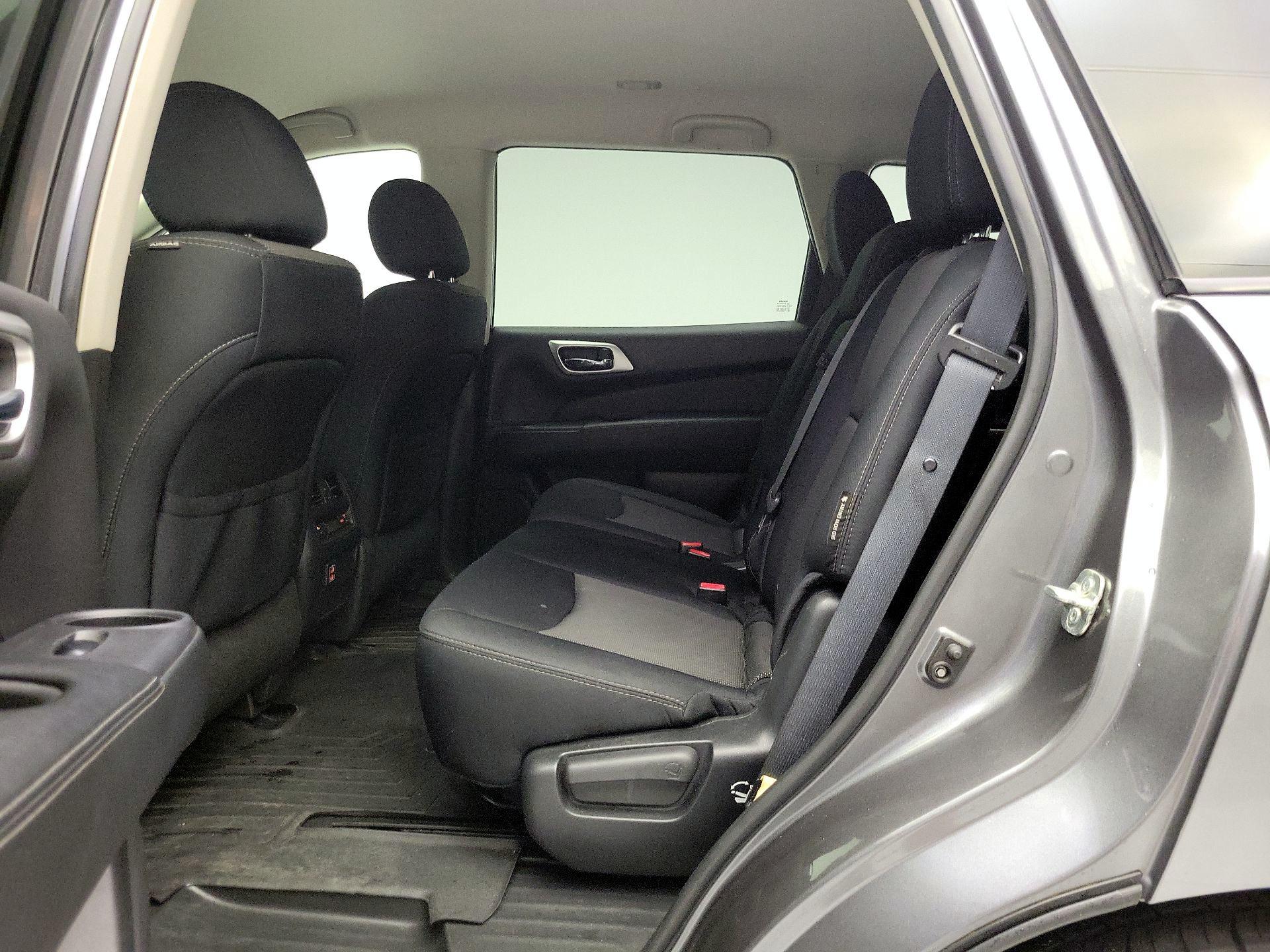 Thumbnail: 2018 Nissan Pathfinder - 19