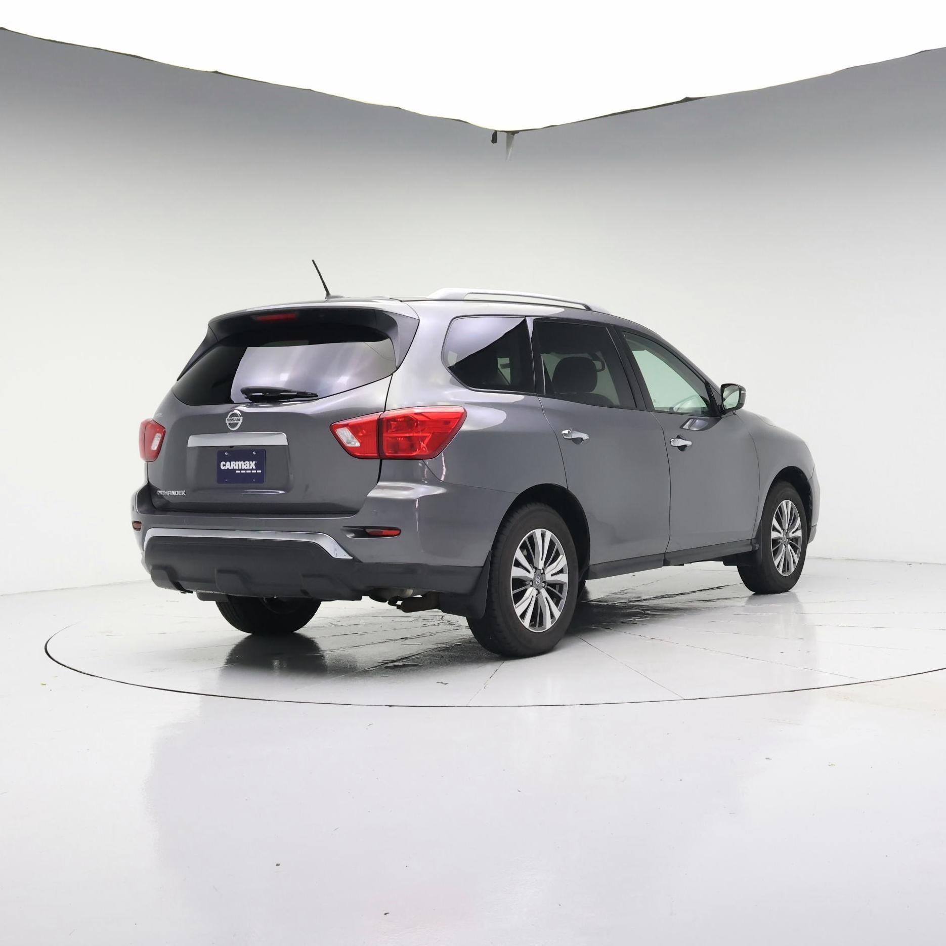 Thumbnail: 2018 Nissan Pathfinder - 8