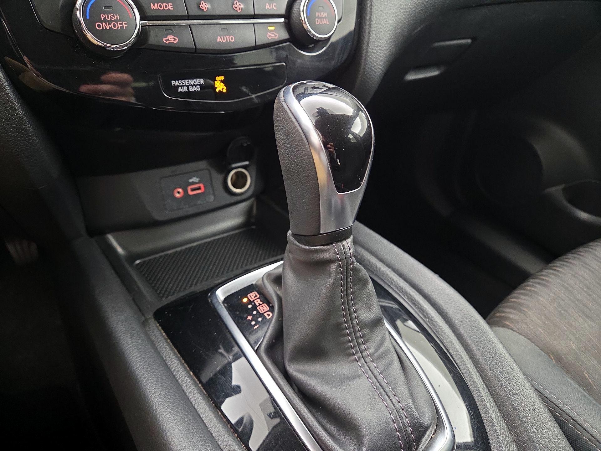 Thumbnail: 2019 Nissan Rogue - 17