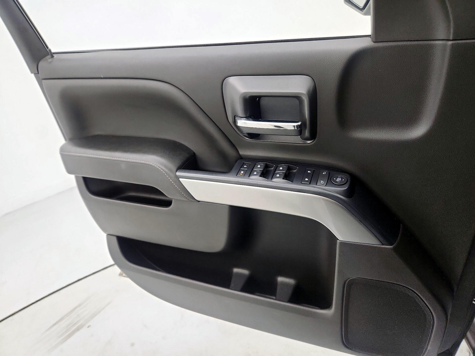 Thumbnail: 2019 Chevrolet Silverado 1500 - 12