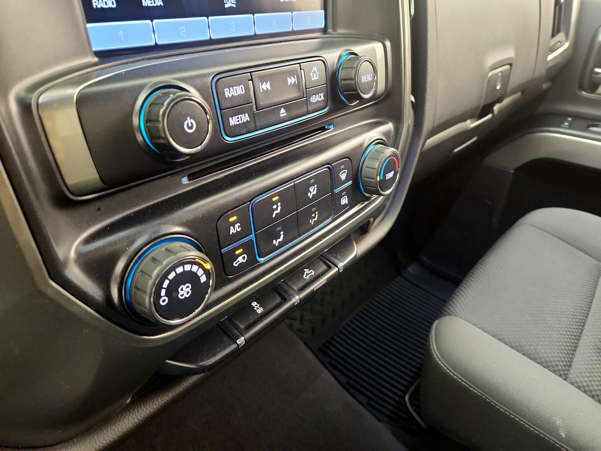 Thumbnail: 2019 Chevrolet Silverado 1500 - 16