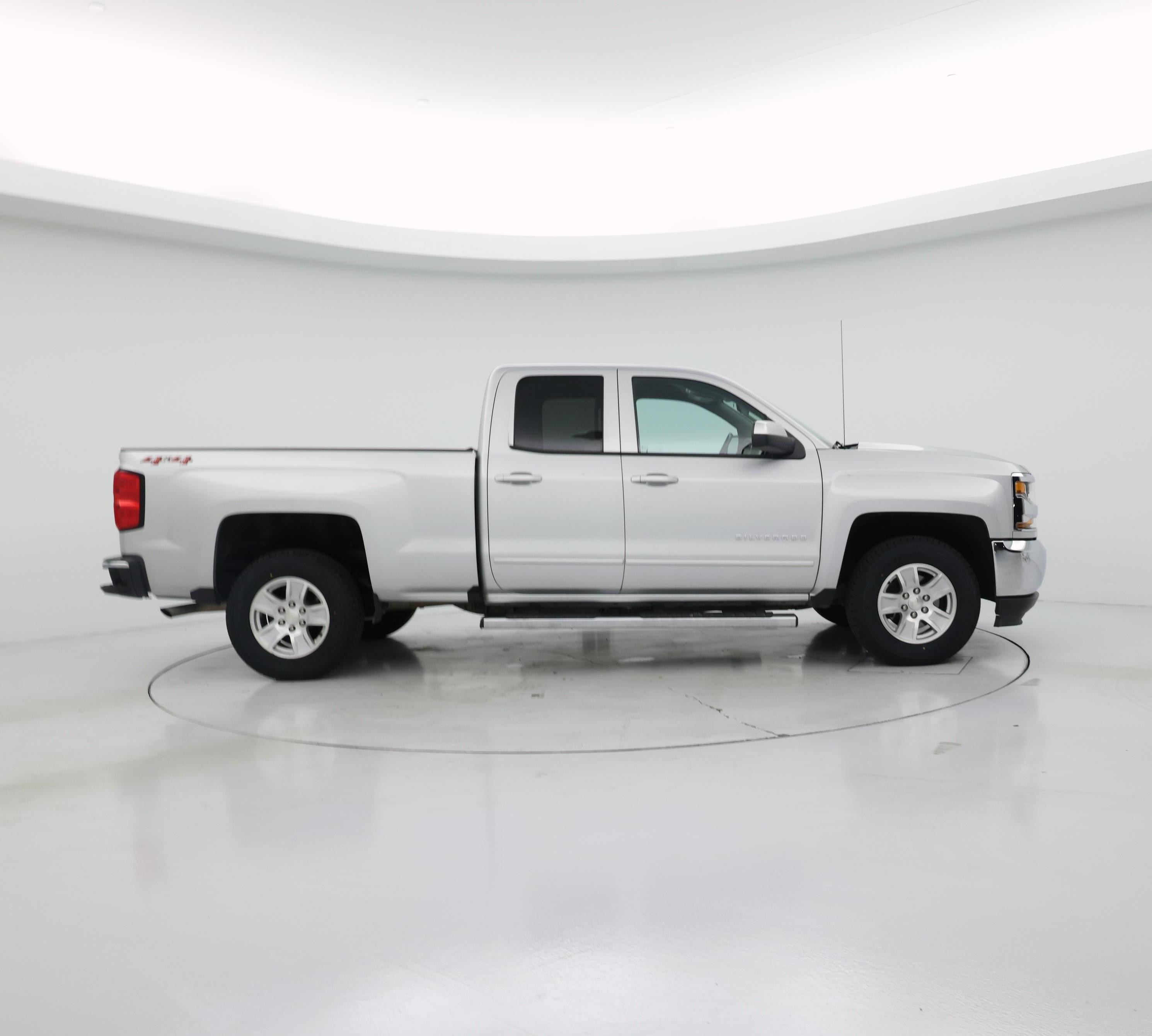 Thumbnail: 2019 Chevrolet Silverado 1500 - 7