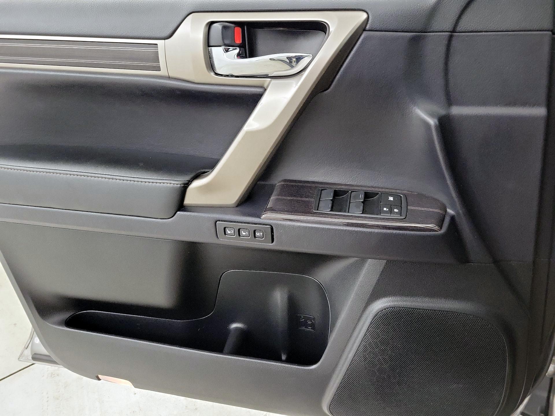 Thumbnail: 2020 Lexus GX - 12
