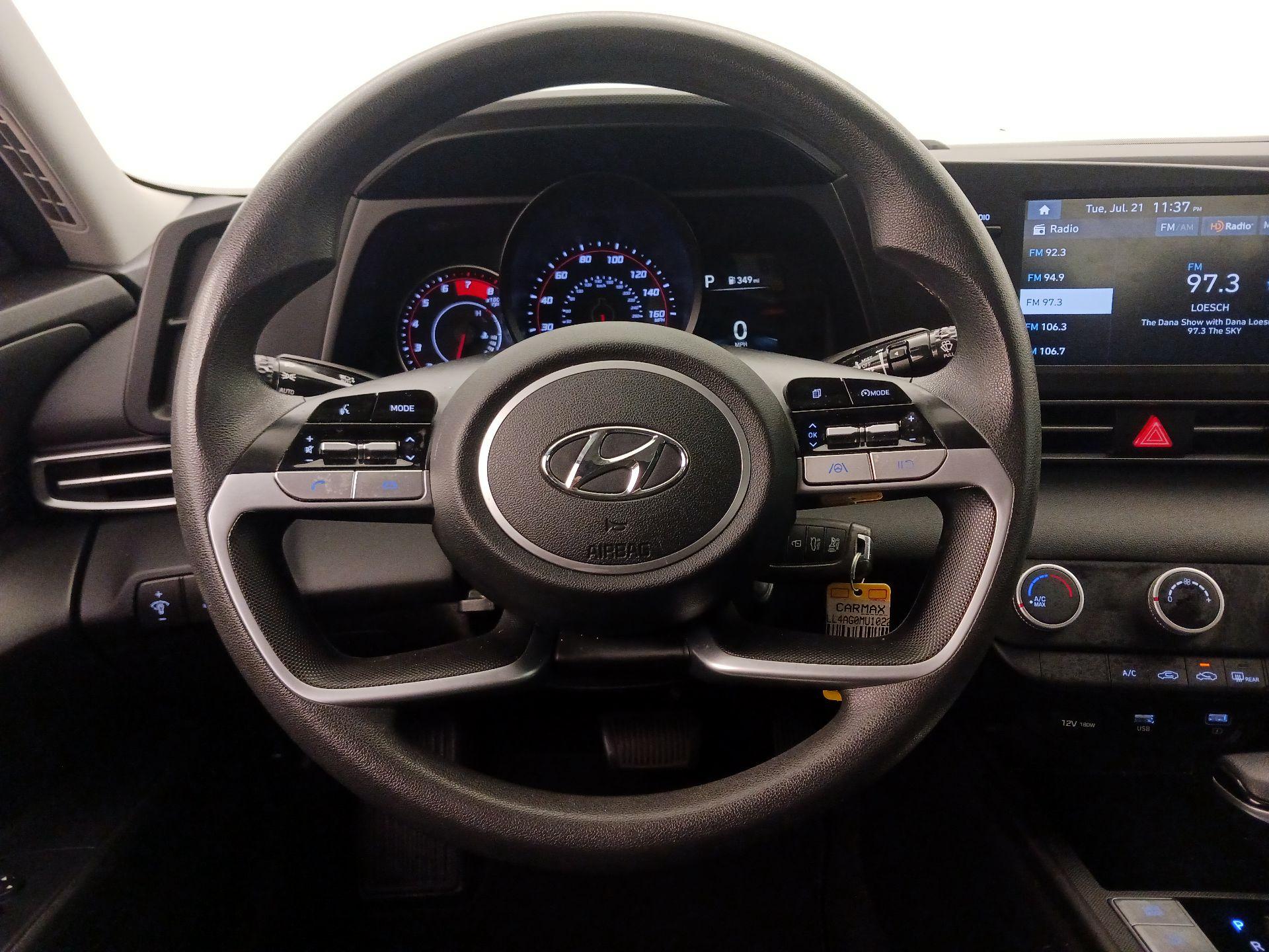Thumbnail: 2021 Hyundai Elantra - 10