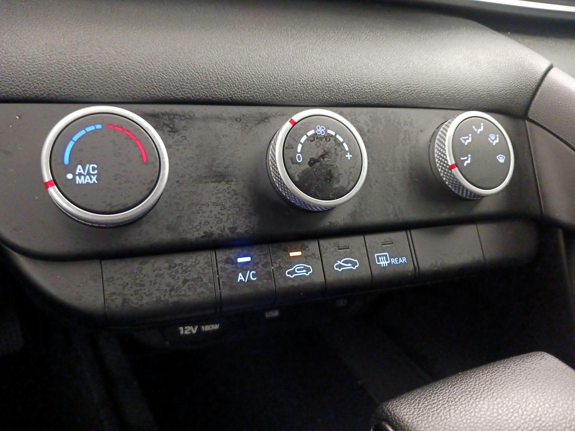 Thumbnail: 2021 Hyundai Elantra - 16