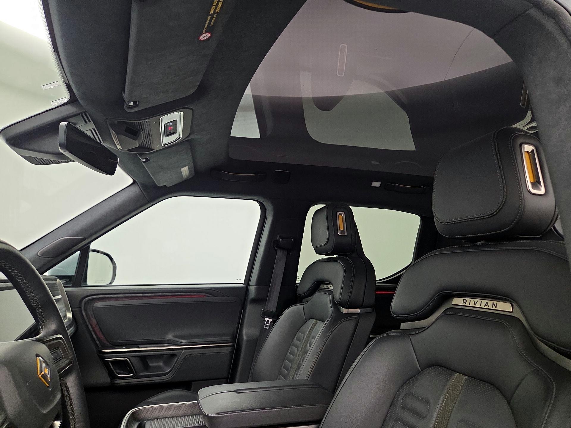 Thumbnail: 2022 Rivian R1T - 18